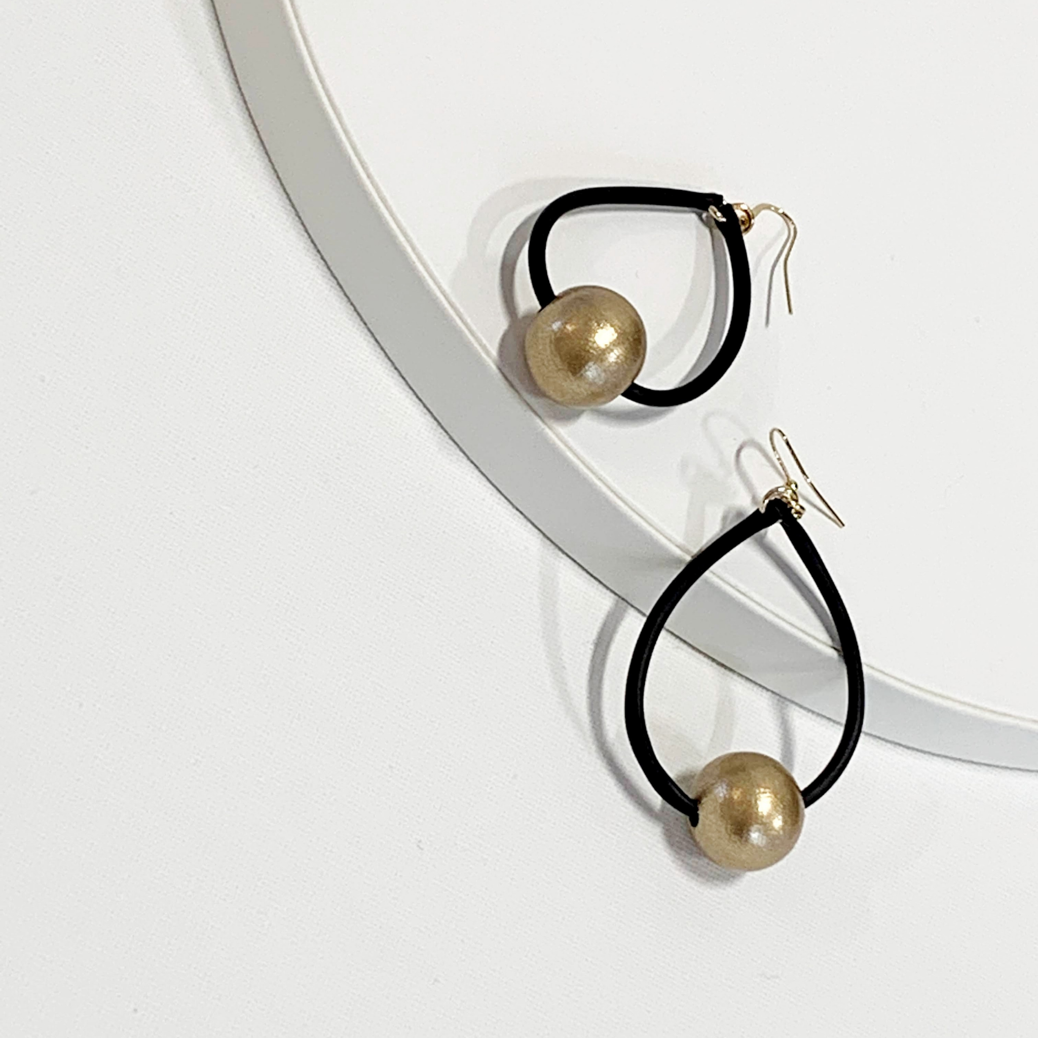 W-J569 CHAMPAGNE IMAGE 3.png