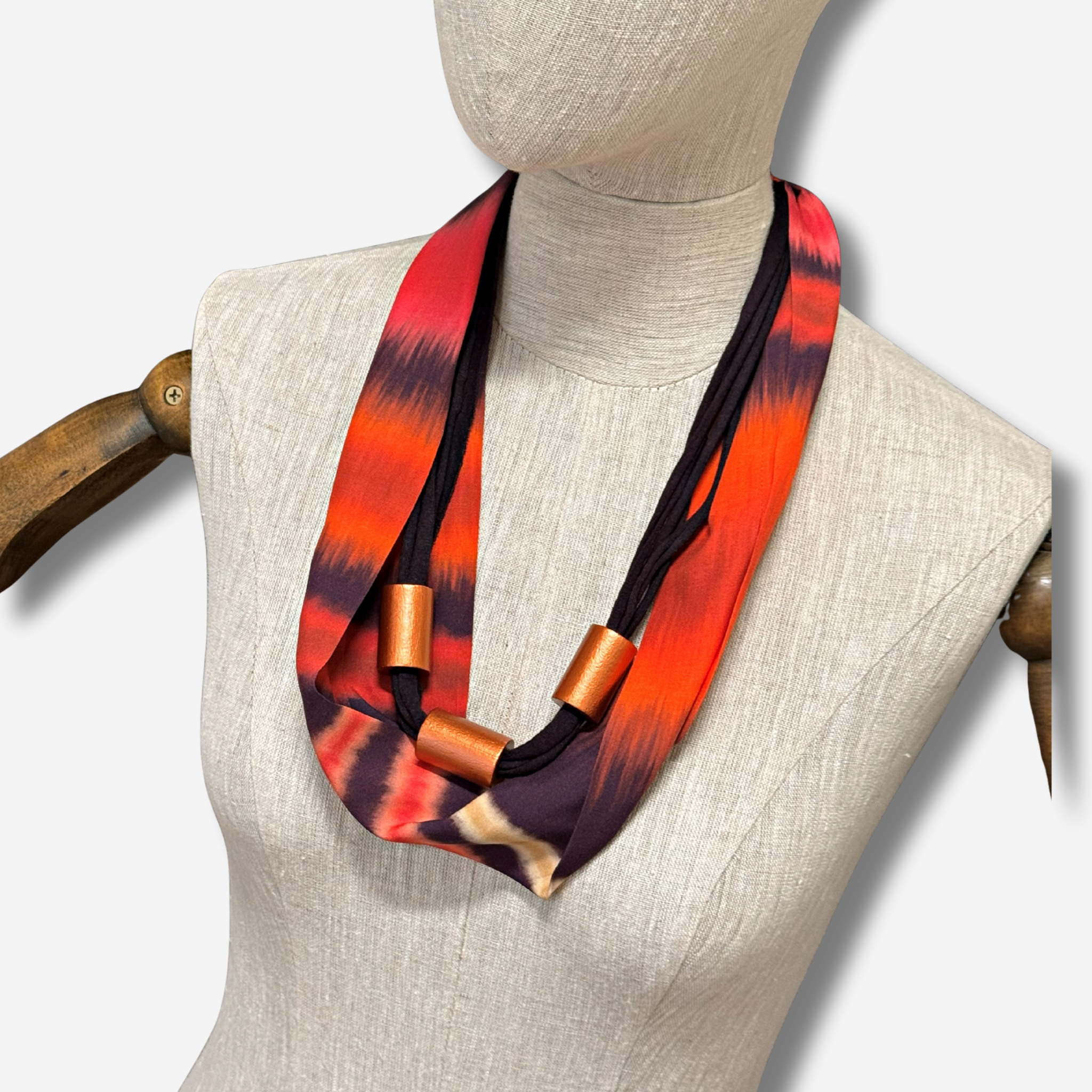 W-S SCARFETTE RED STRIPE 4.png