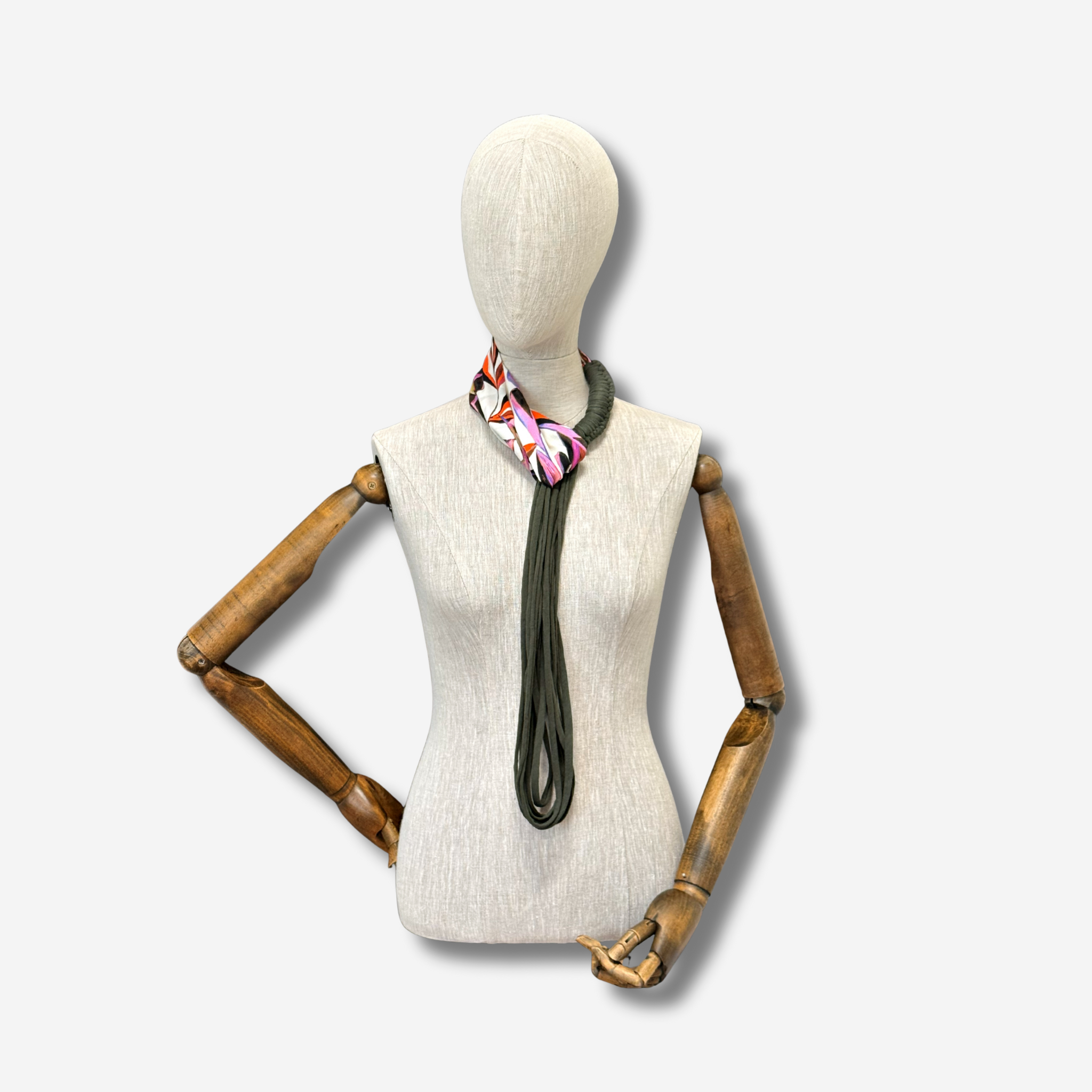 W-S SCARFETTE FLORAL KHAKI 4.png