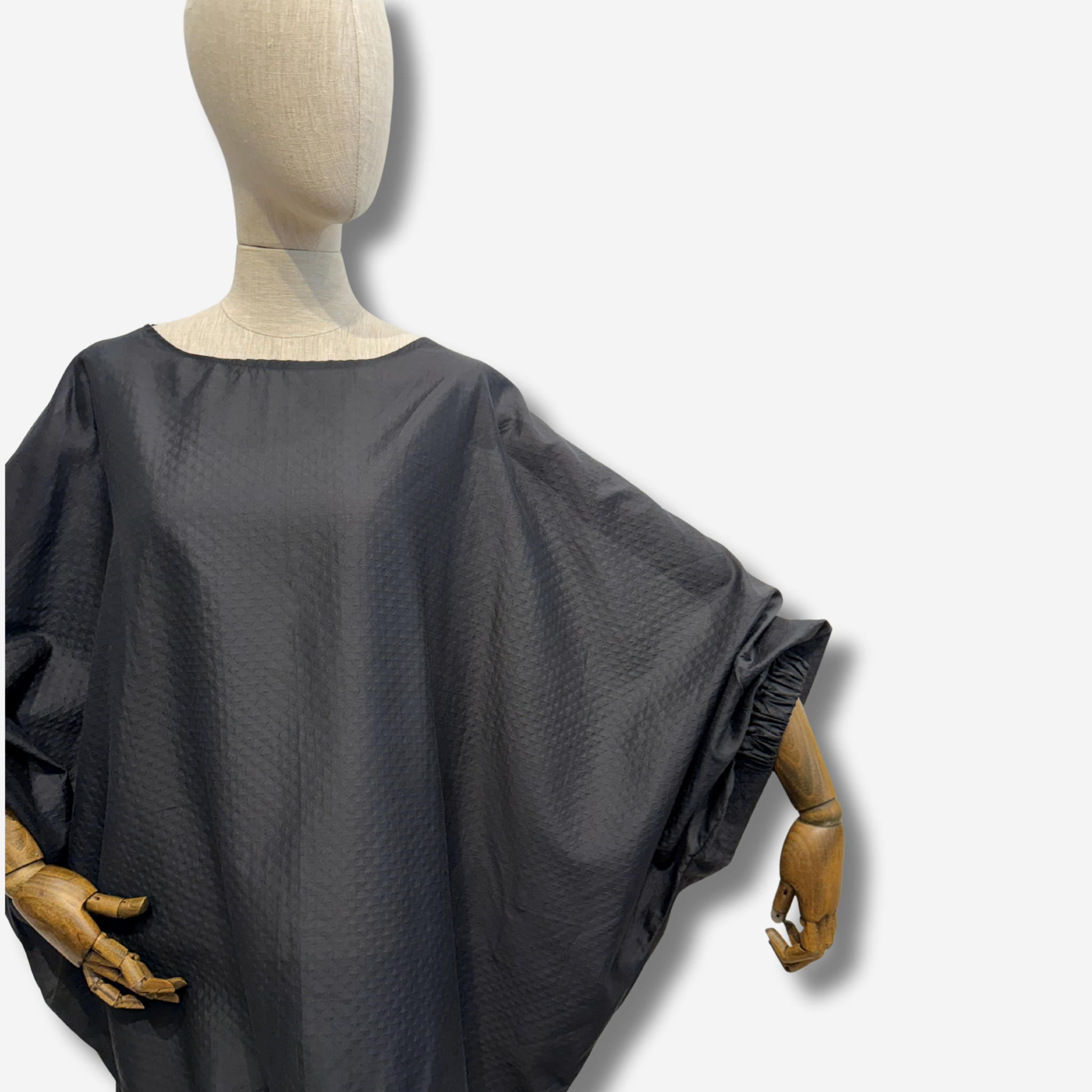 W-A HI LO TOP BLACK 6.png