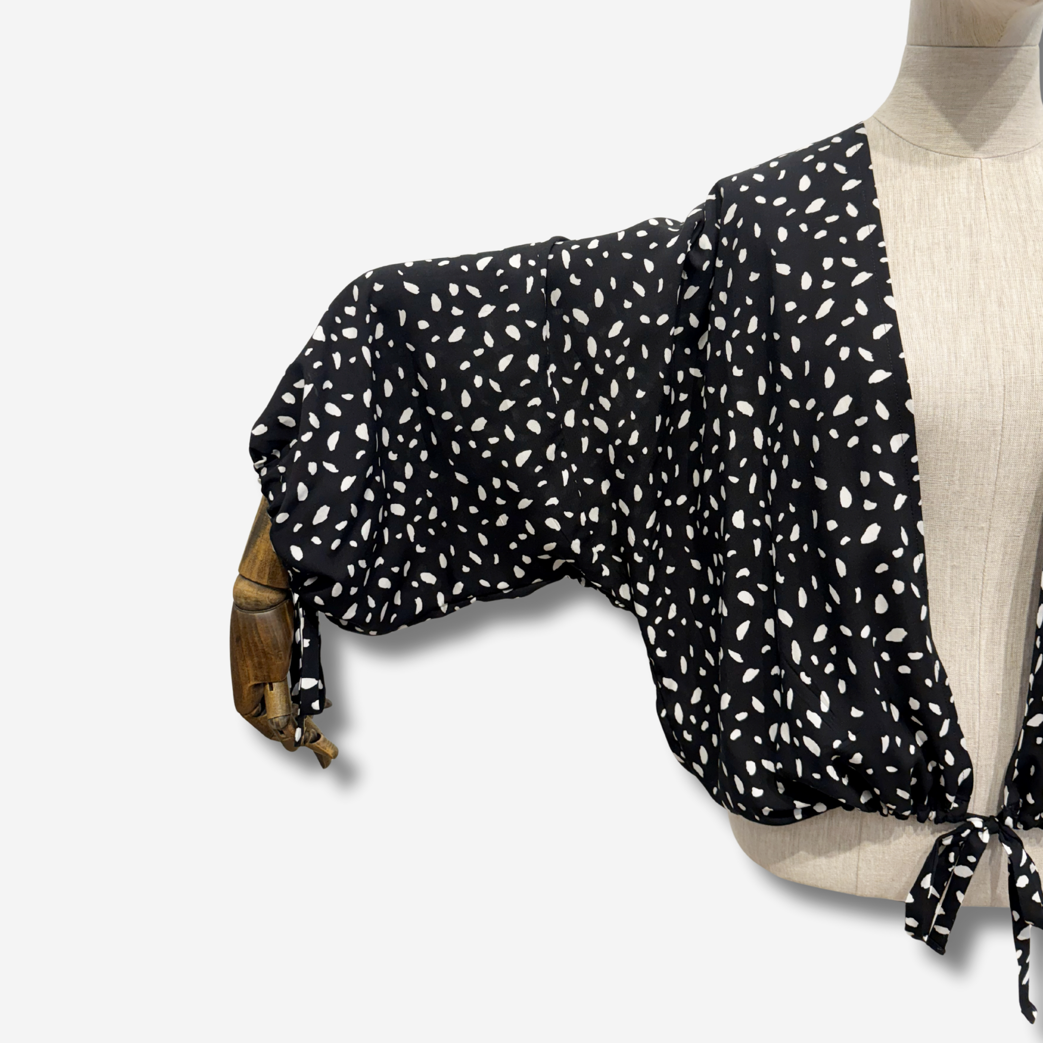 W-A DRAWCORD KIMONO 5.png