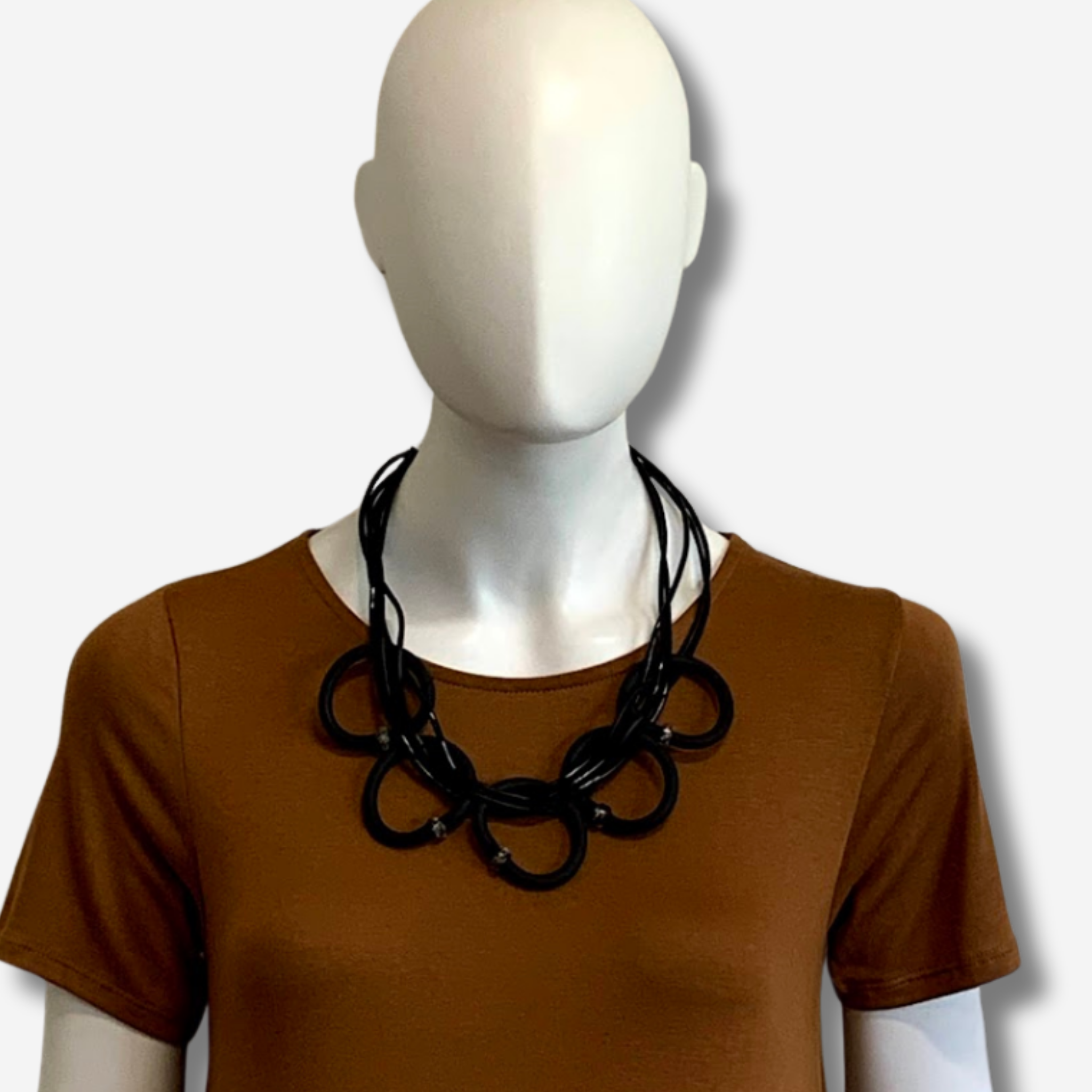 W-J656 AZRIEL IMAGE 1.png