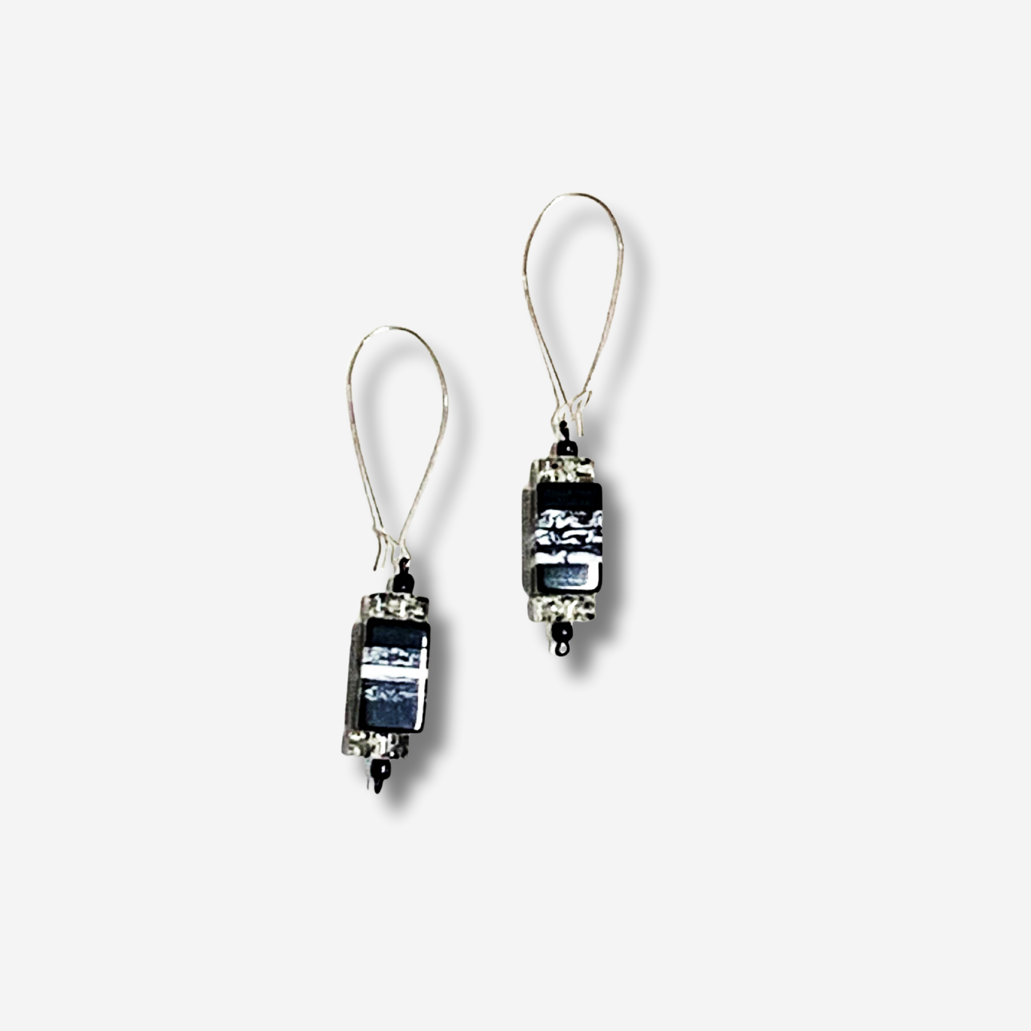 'RAYA' RESIN BEAD DROP EARRING