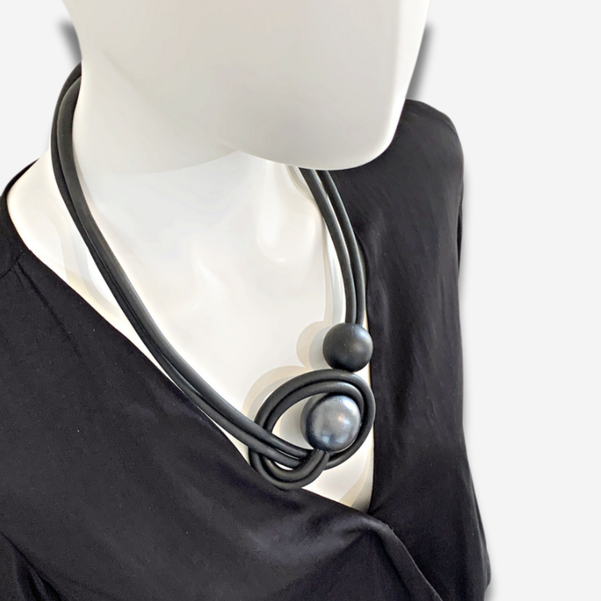 W-J462 OMAR ONYX 3.png