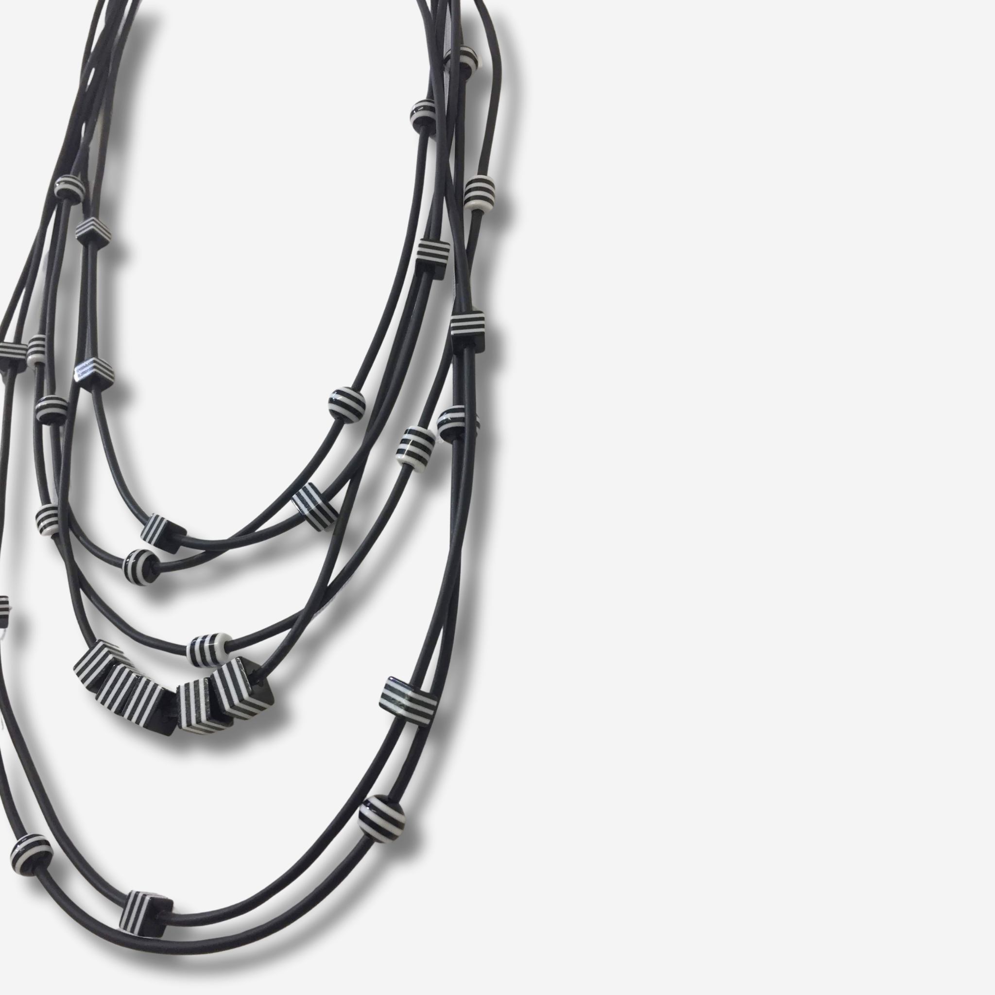 W-J ONYX WHITE STRIPE 4.png