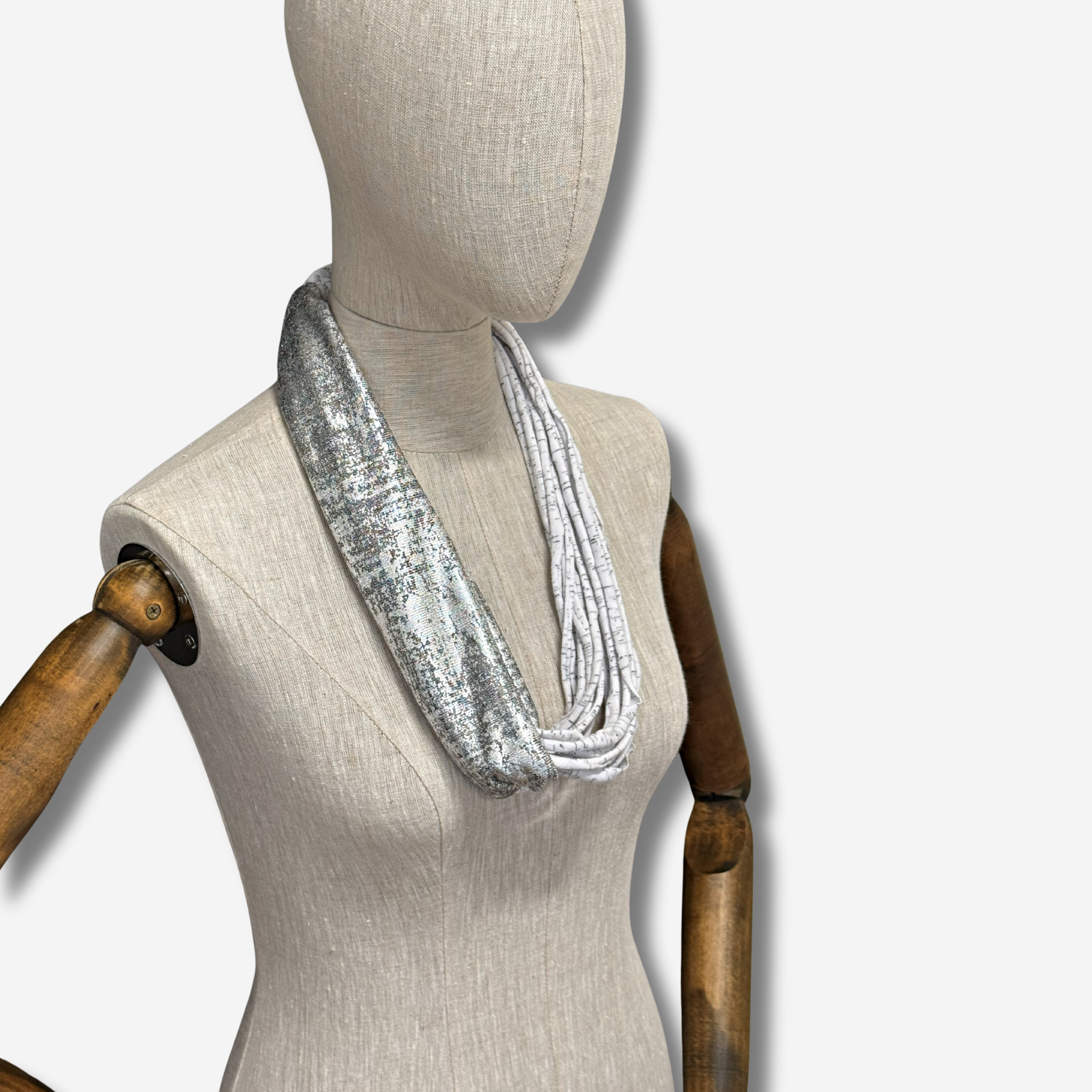 W-S SCARFETTE SILVER 7.png