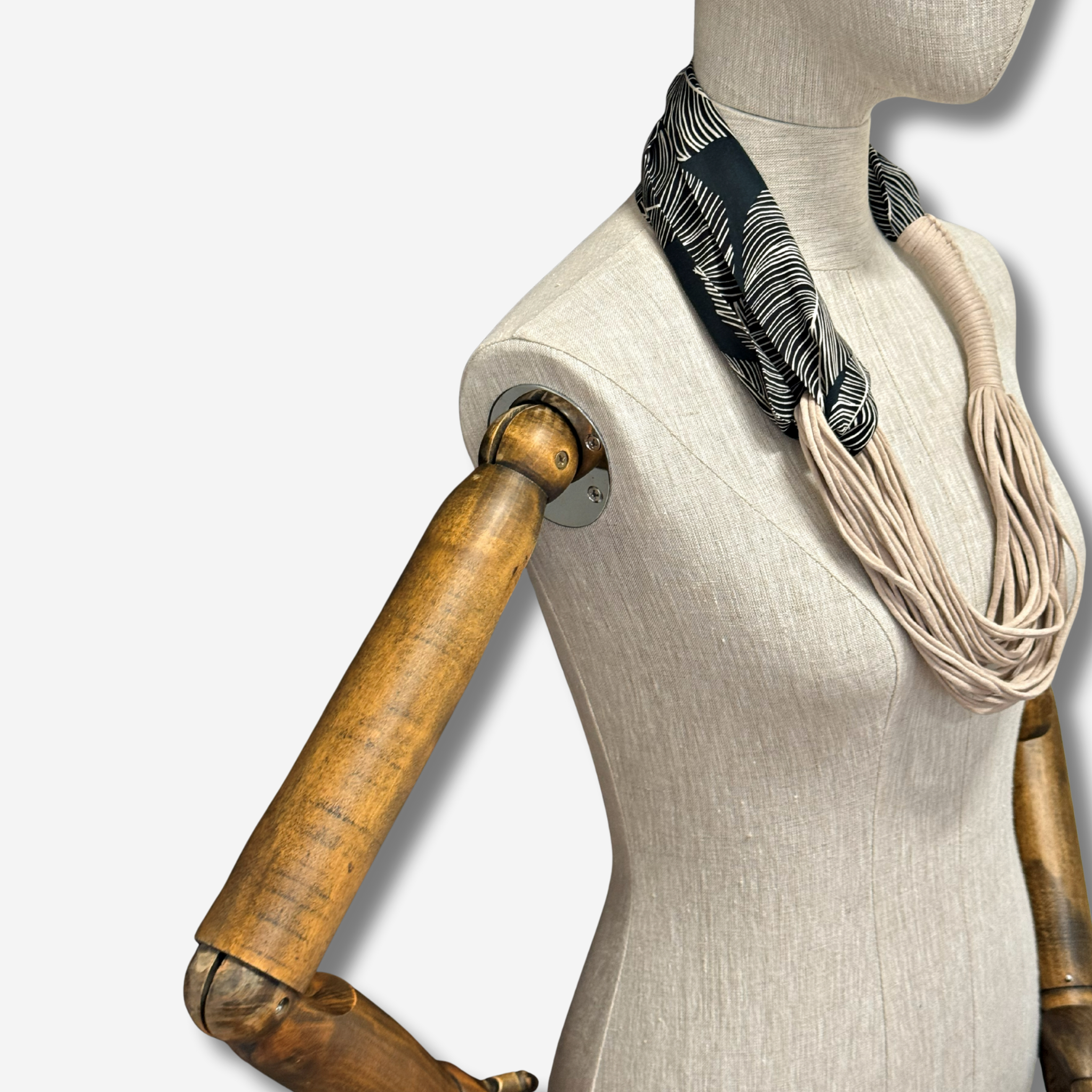 W-S SCARFETTE LEAF NEAUTRAL 7.png