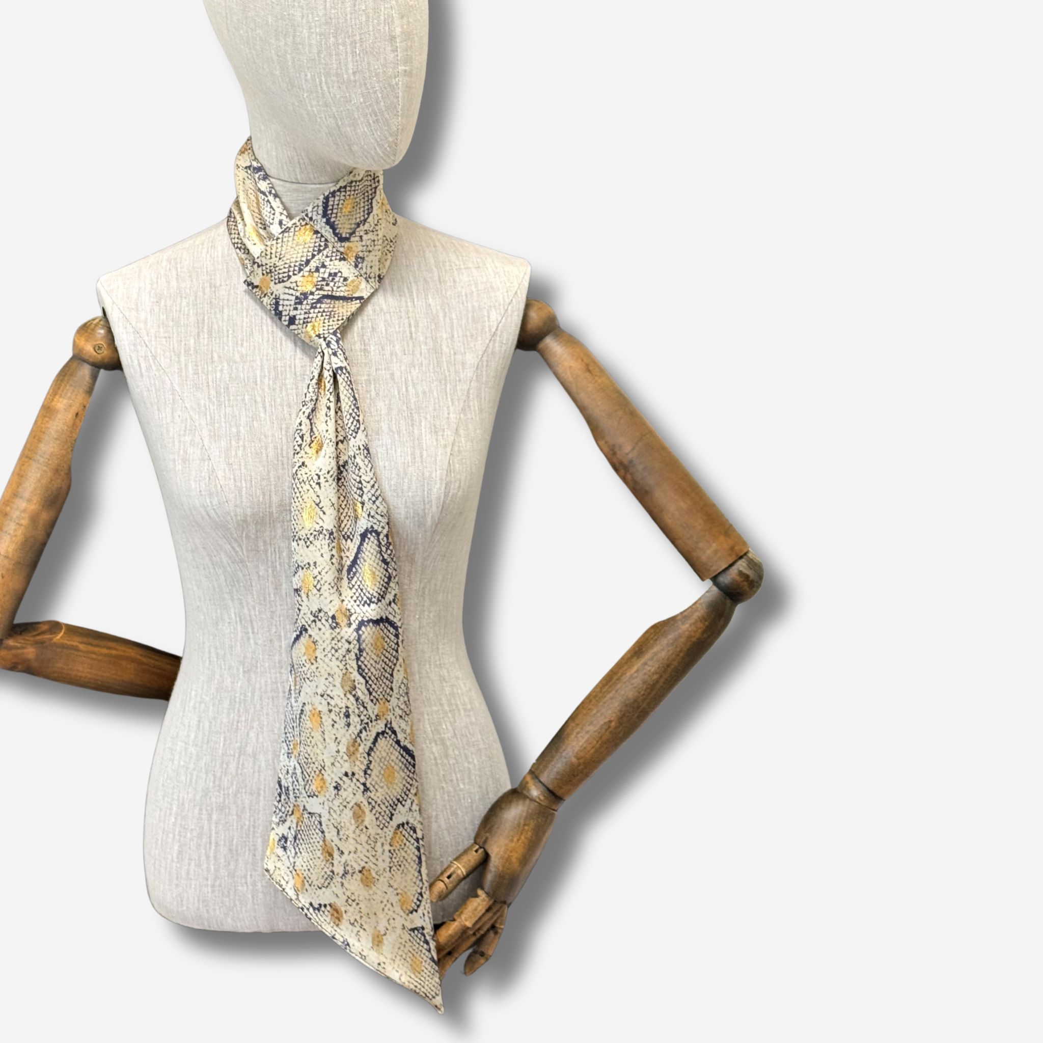 W-S LOOP SCARF 5.png