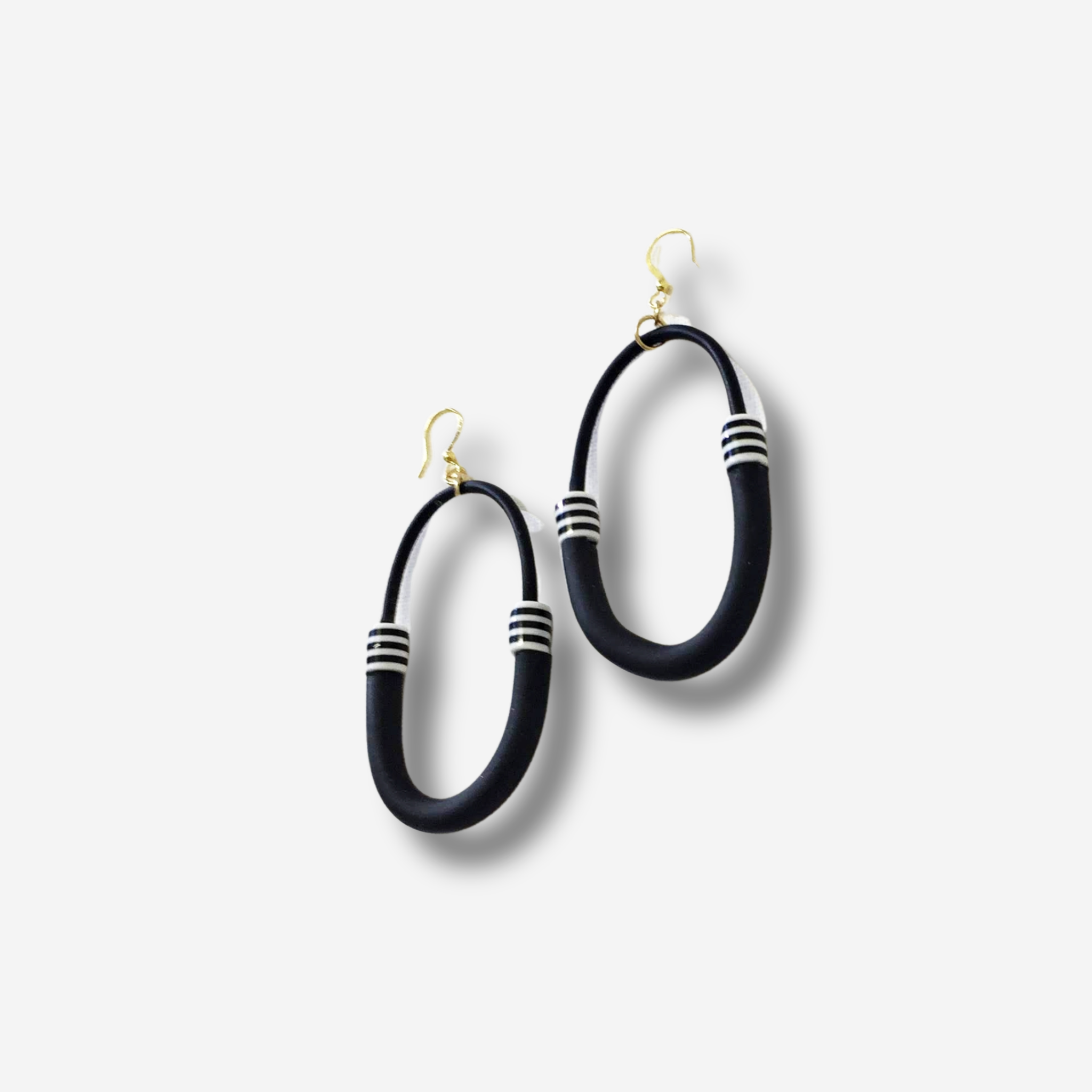 'DEMILE' DROP EARRING