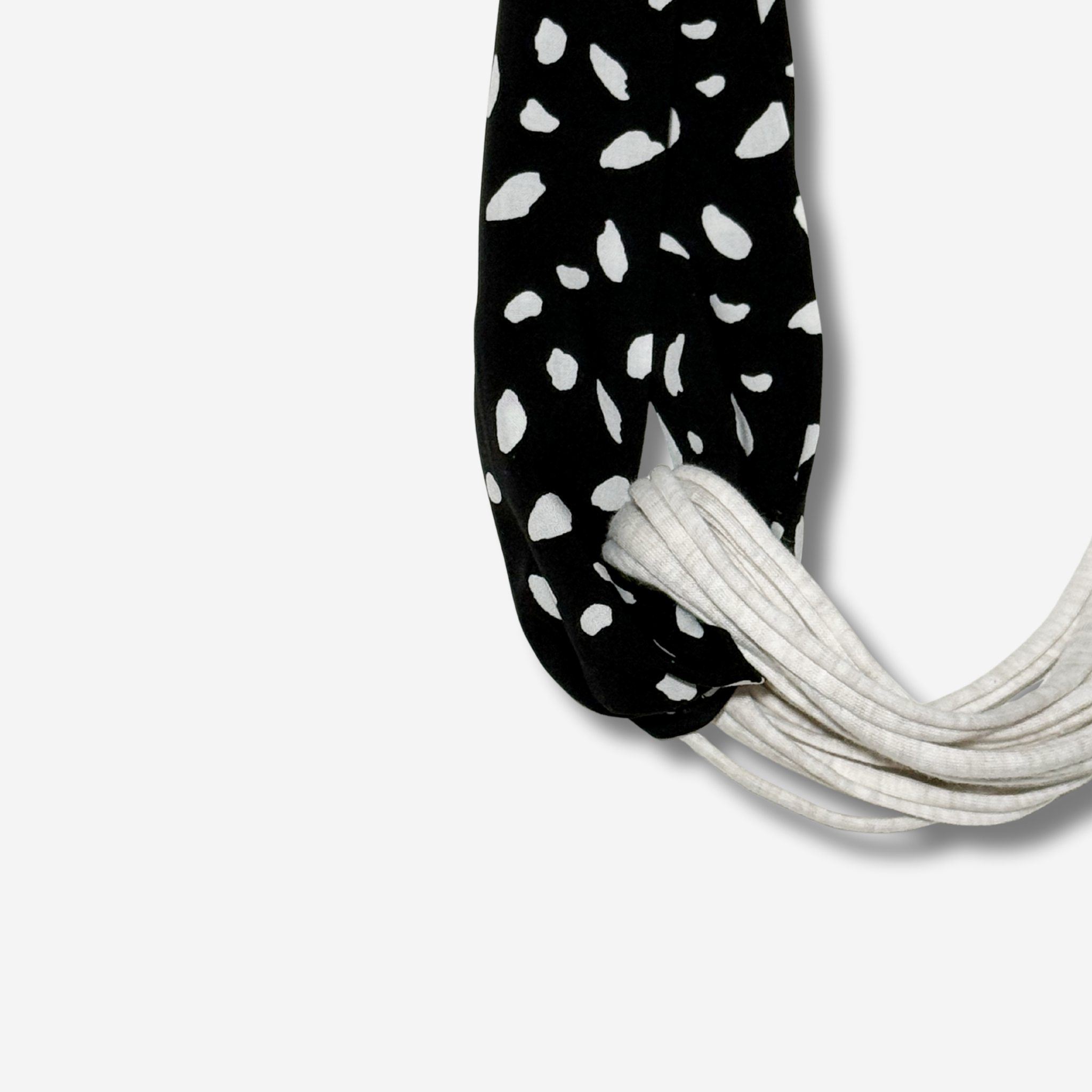 W-S SCARFETTE SPOT BLANC 3.png