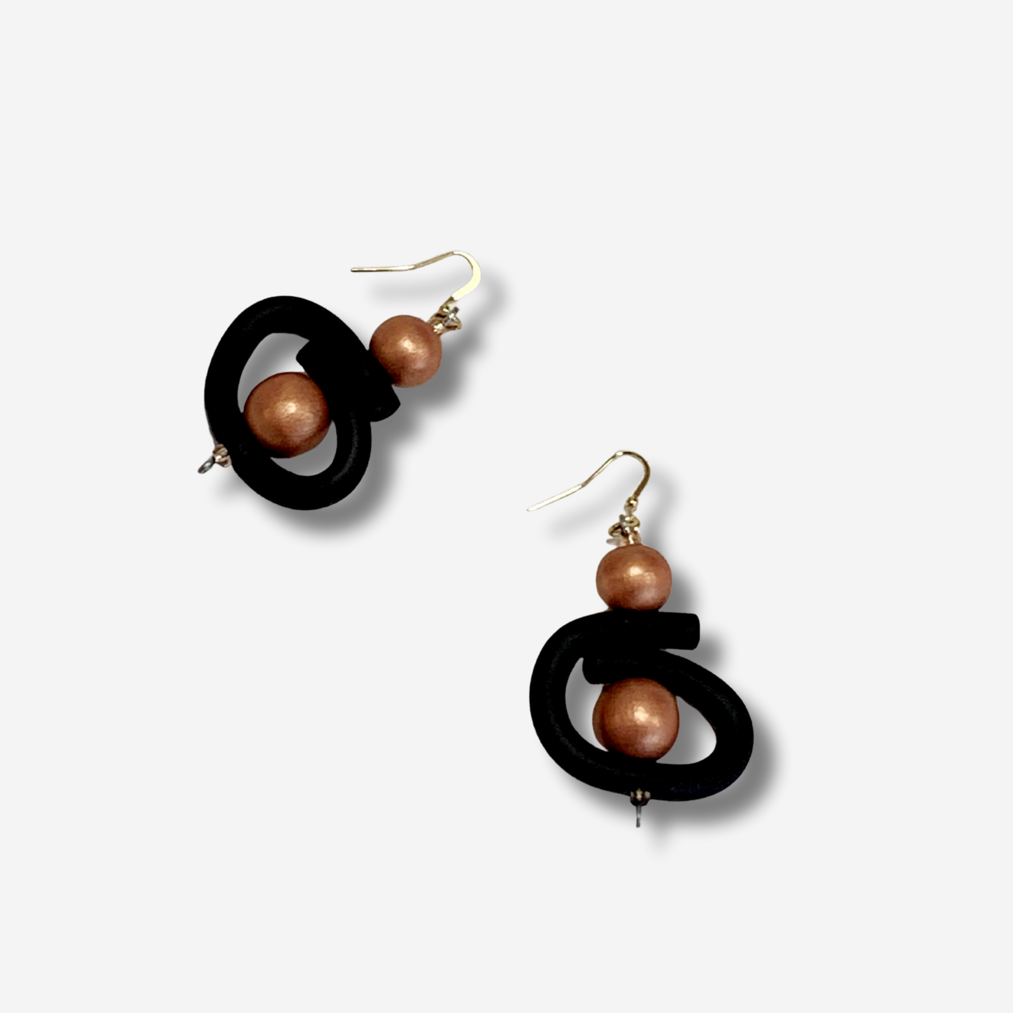 'ROKINSA II' RUBBER DROP EARRING