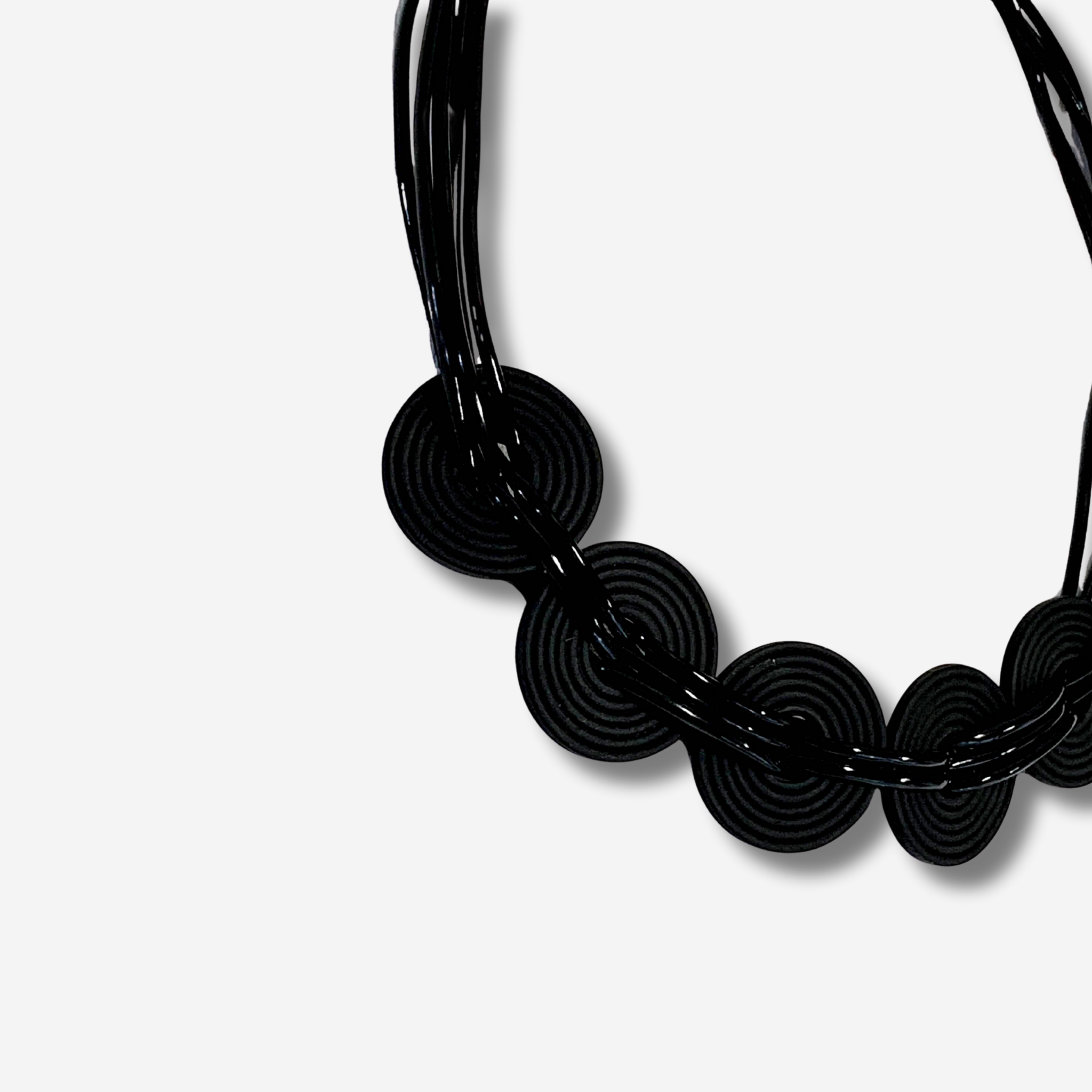 W-J748 ONYX IMAGE 4.png