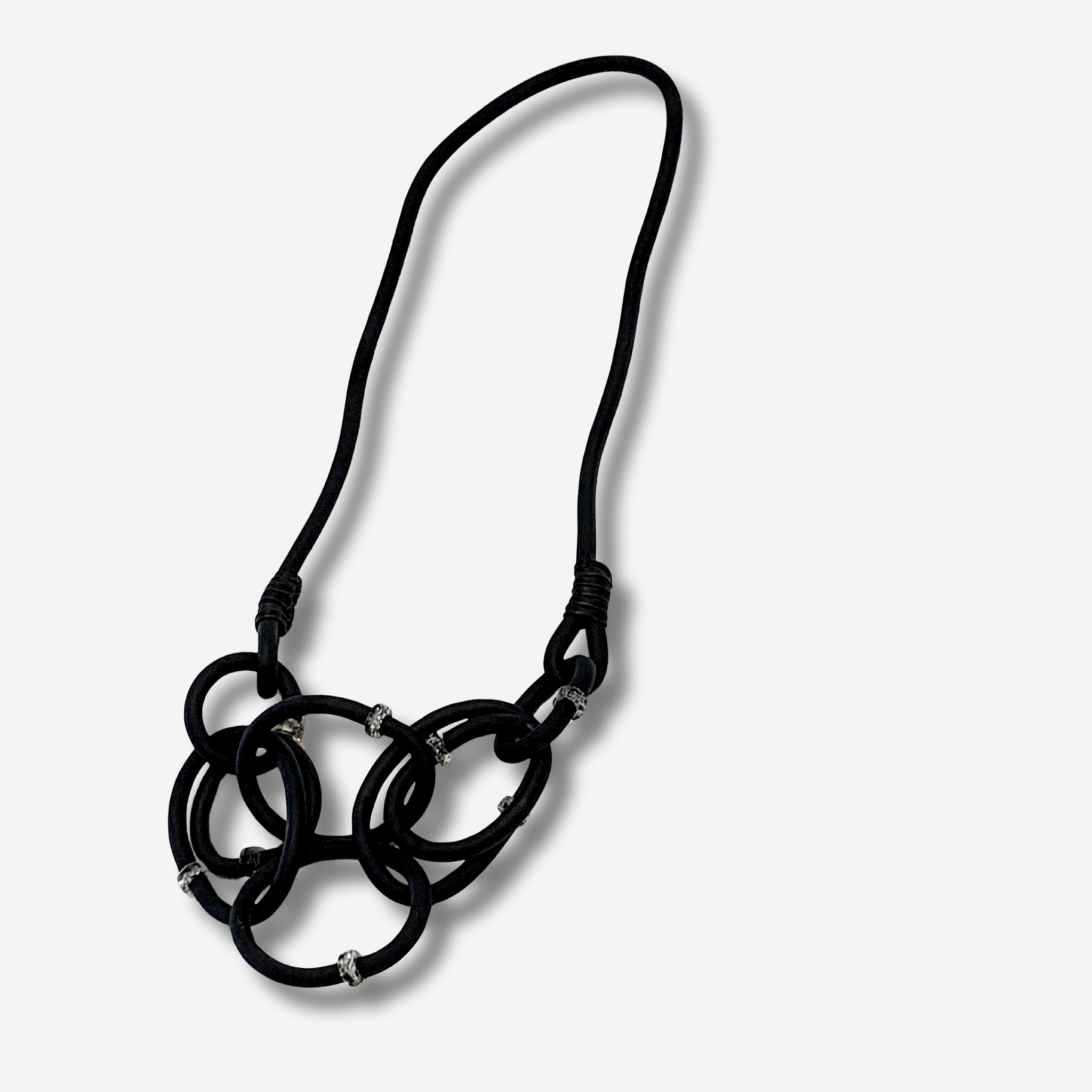 ‘Ojai’ Ó Ring Neckpiece