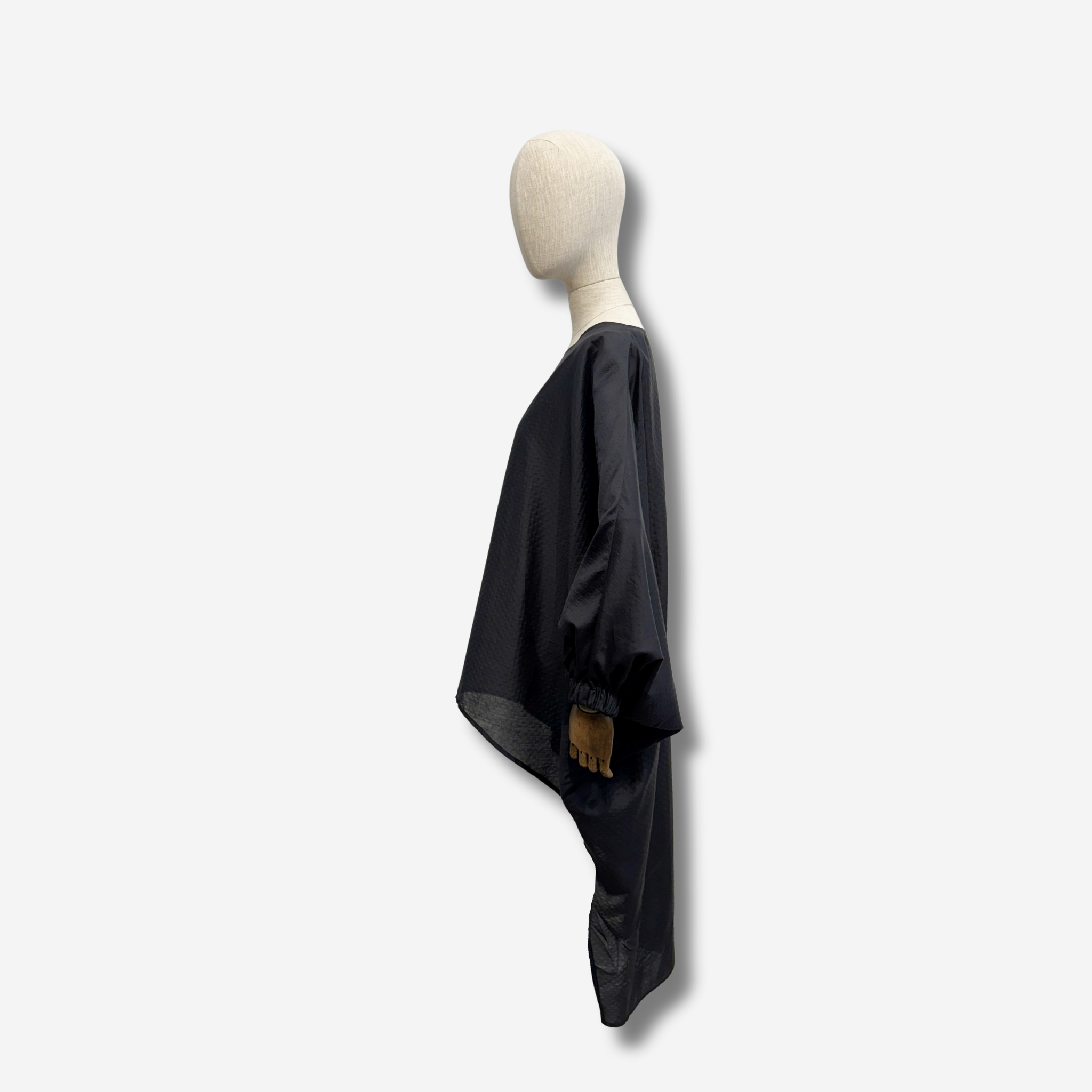 W-A HI LO TOP BLACK 4.png