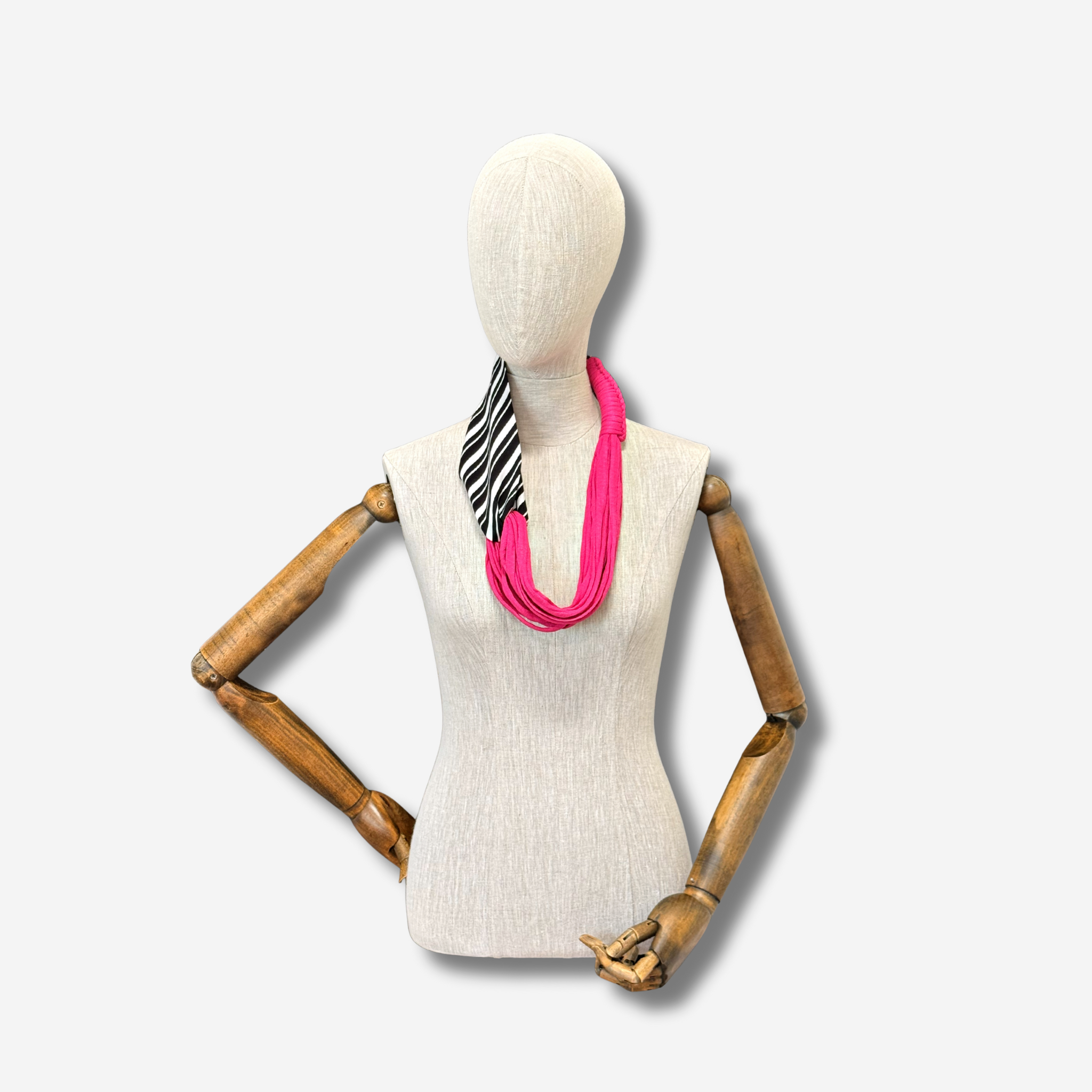 W-S SCARFETTE HOT PINK 1.png