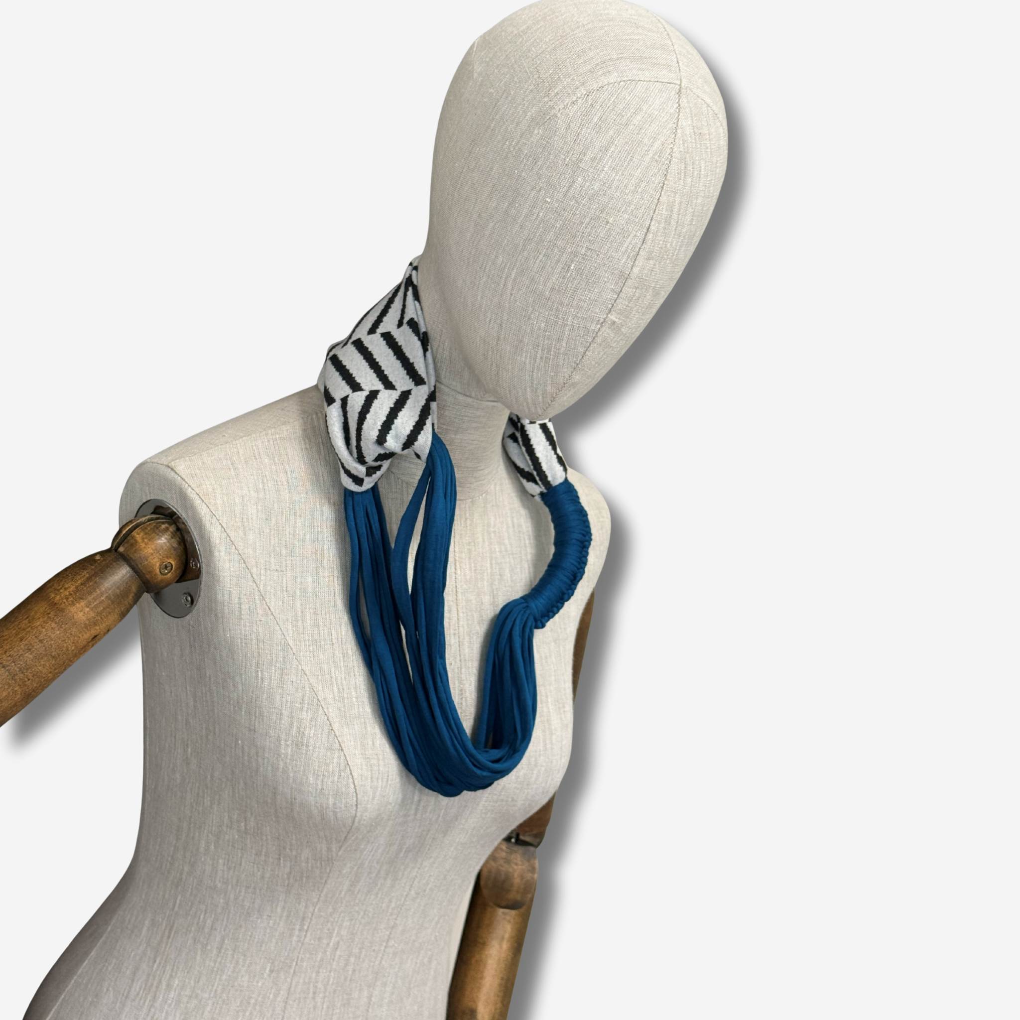 W-S SCARFETTE SPLICED ZIG ZAG 2.png