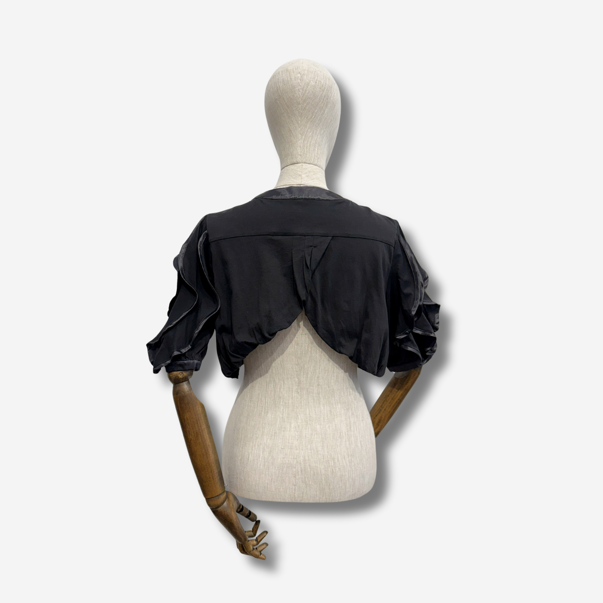 W-A FRILL SLEEVE BOLERO 4.png