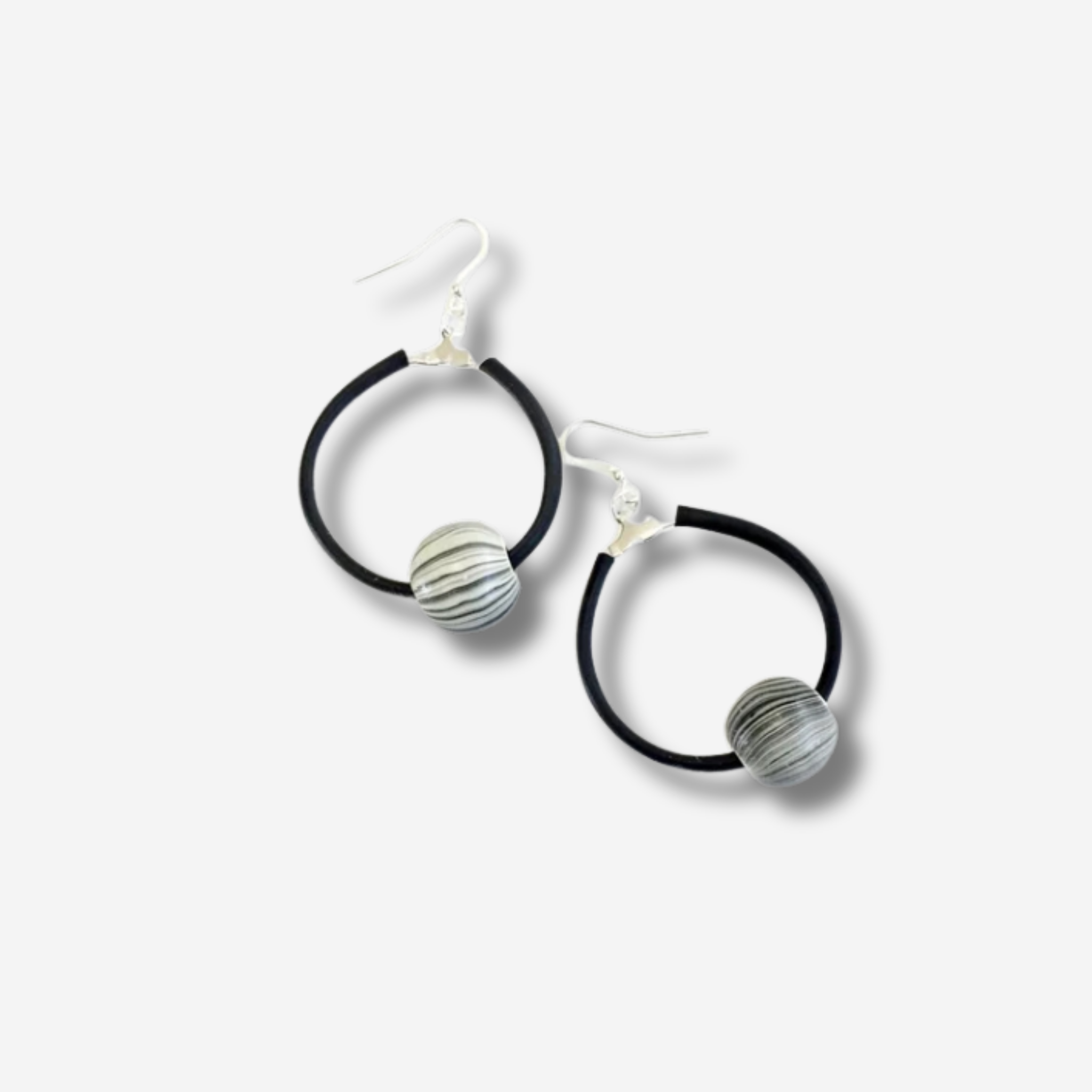'GOSIA' DROP EARRING
