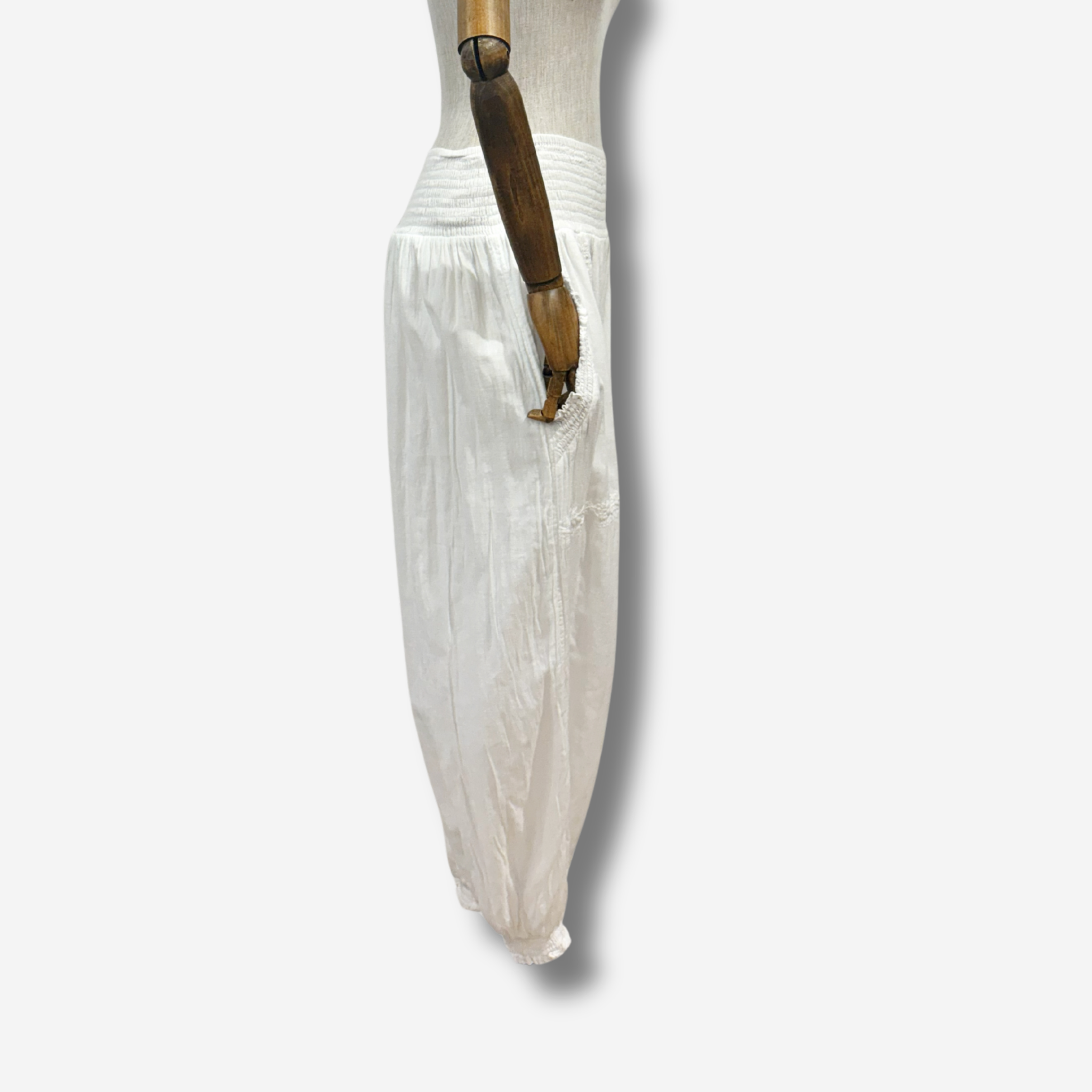 'ABRILLE' EMBROIDERED DETAIL PANT