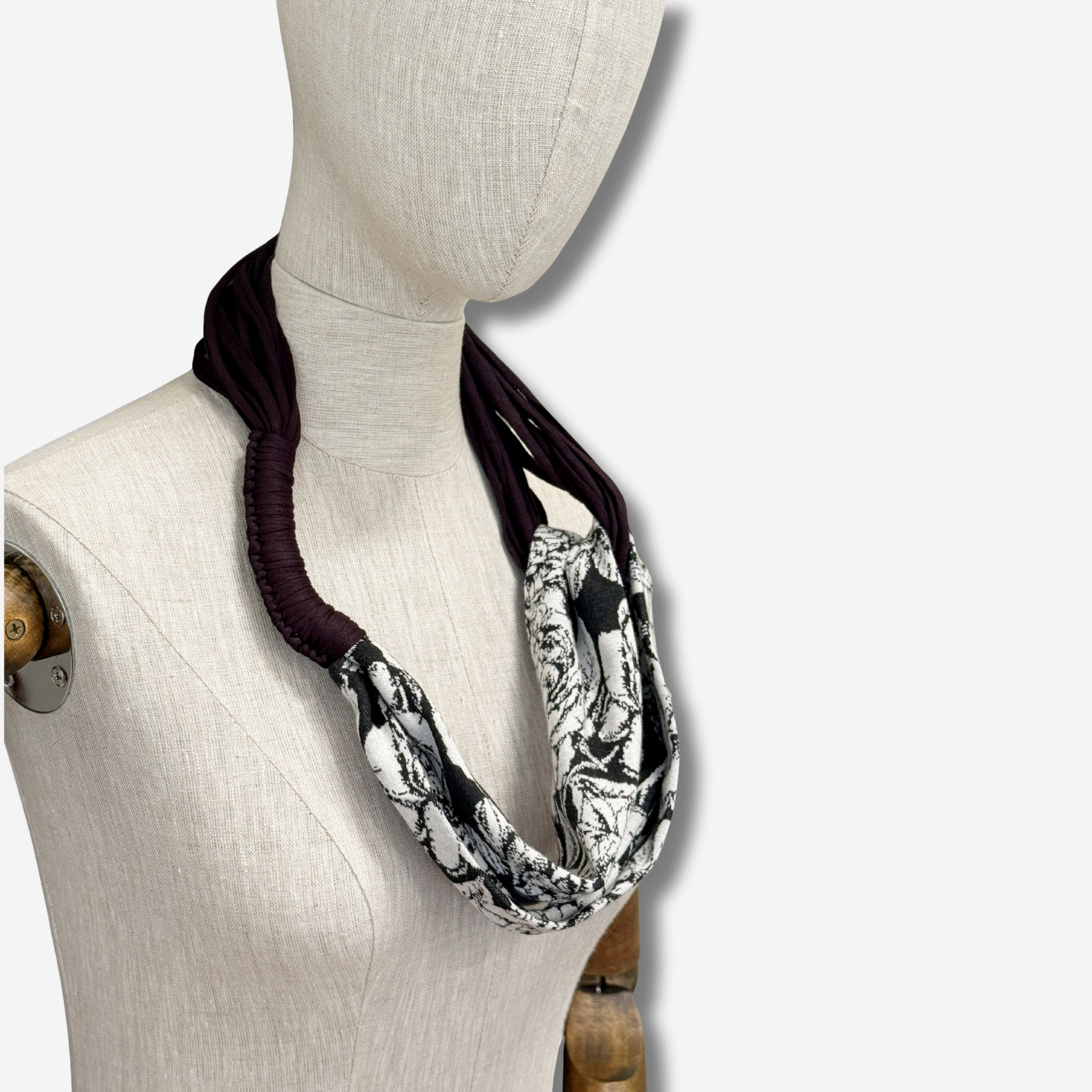 W-S SCARFETTE SPLICED BASQUE 1.png