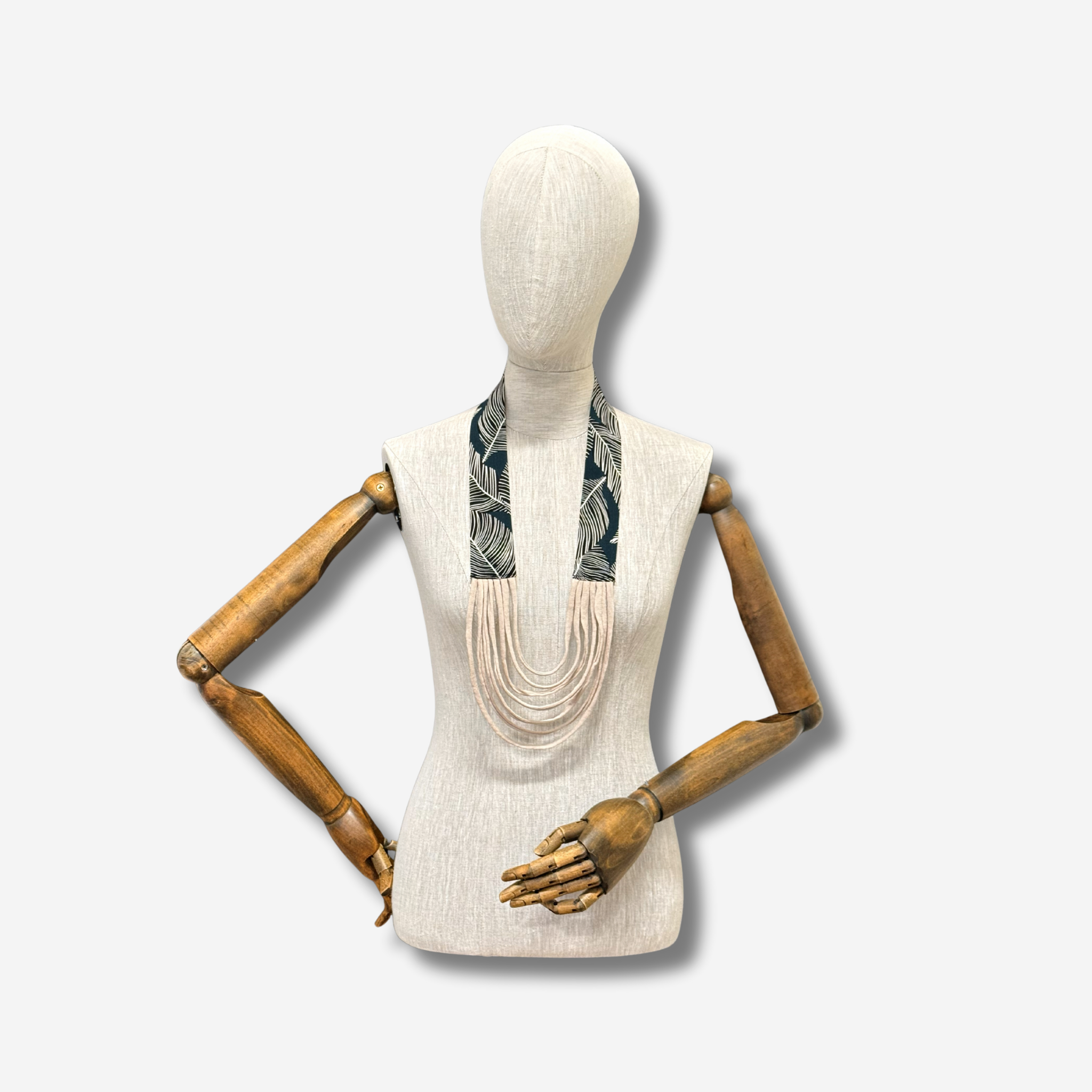 W-S MULTI STRAND PENDANT NEUTRAL 4.png