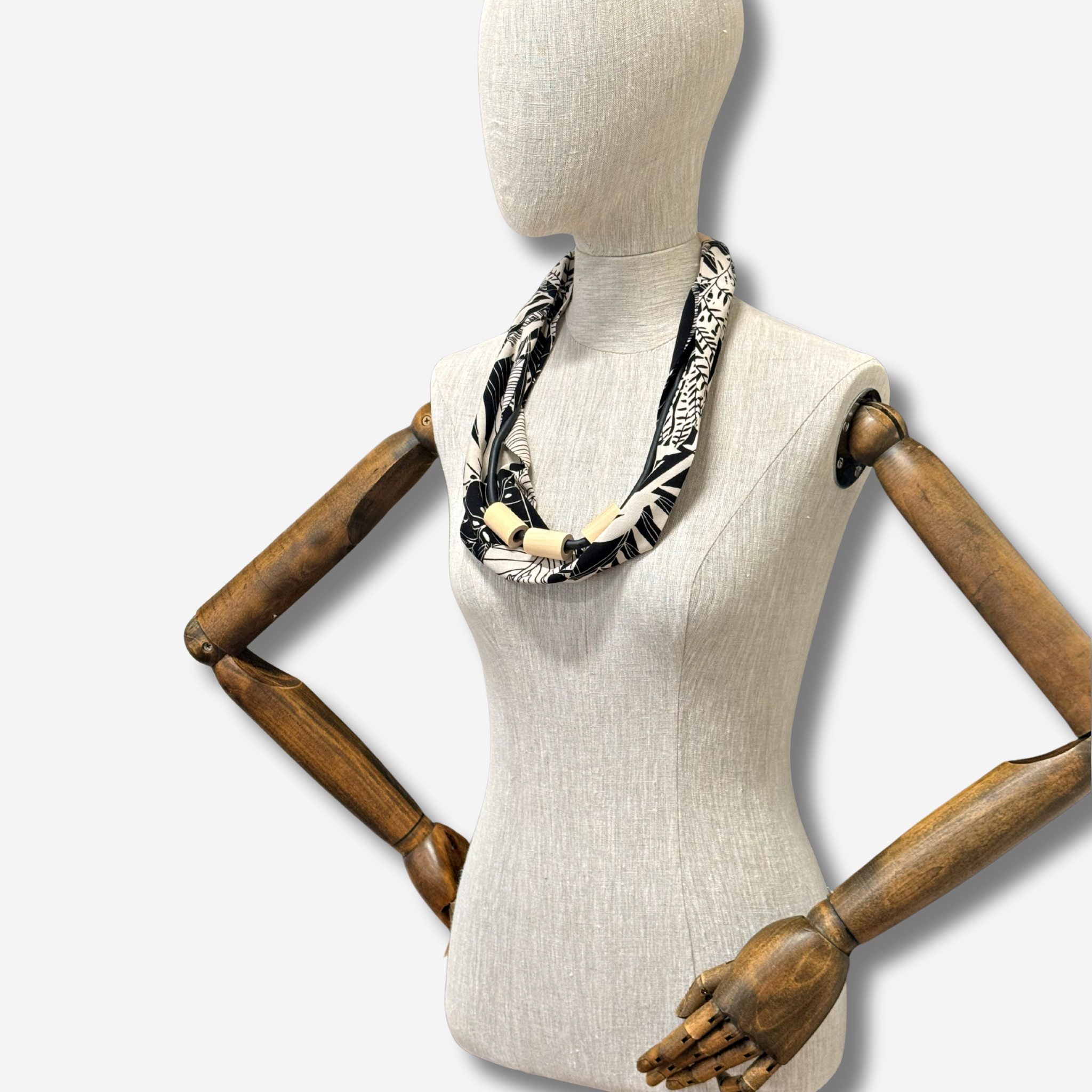 W- S SCARFETTE LEAF PRINT NEUTRAL 5.png