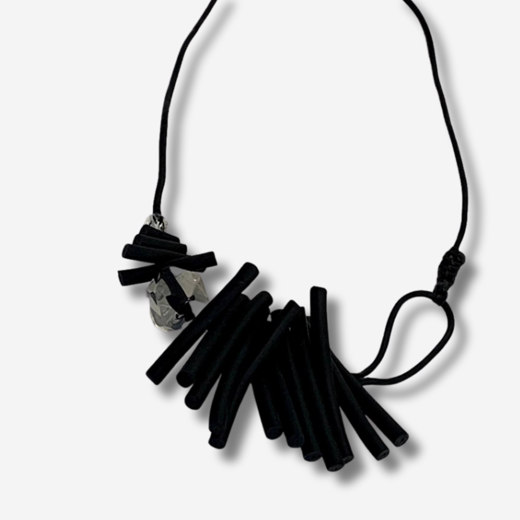 ‘Izanda II’ rubber collier