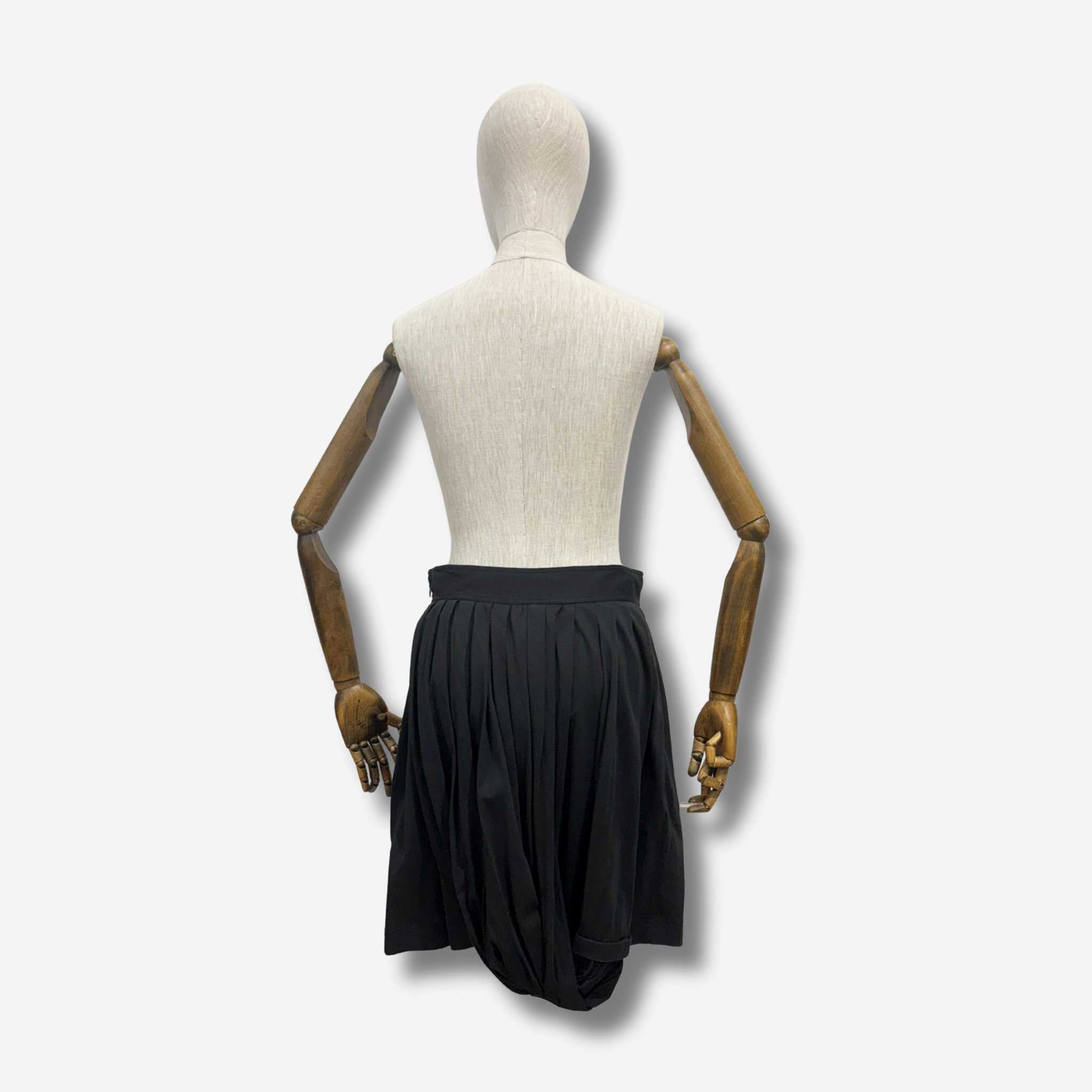 W-A DRAPE SKIRT ONYX 2.png