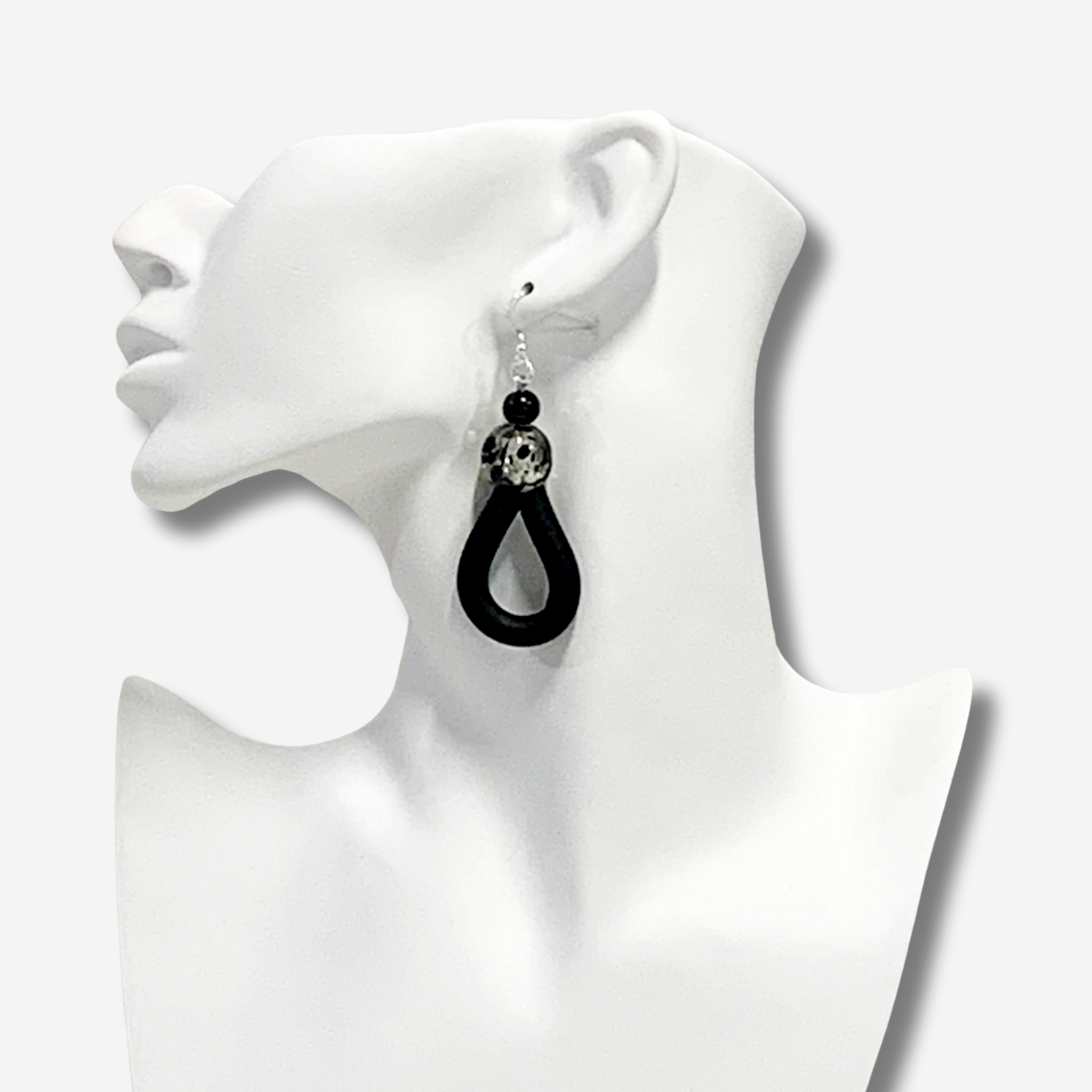 W-J286 AZRIEL IMAGE 3.png