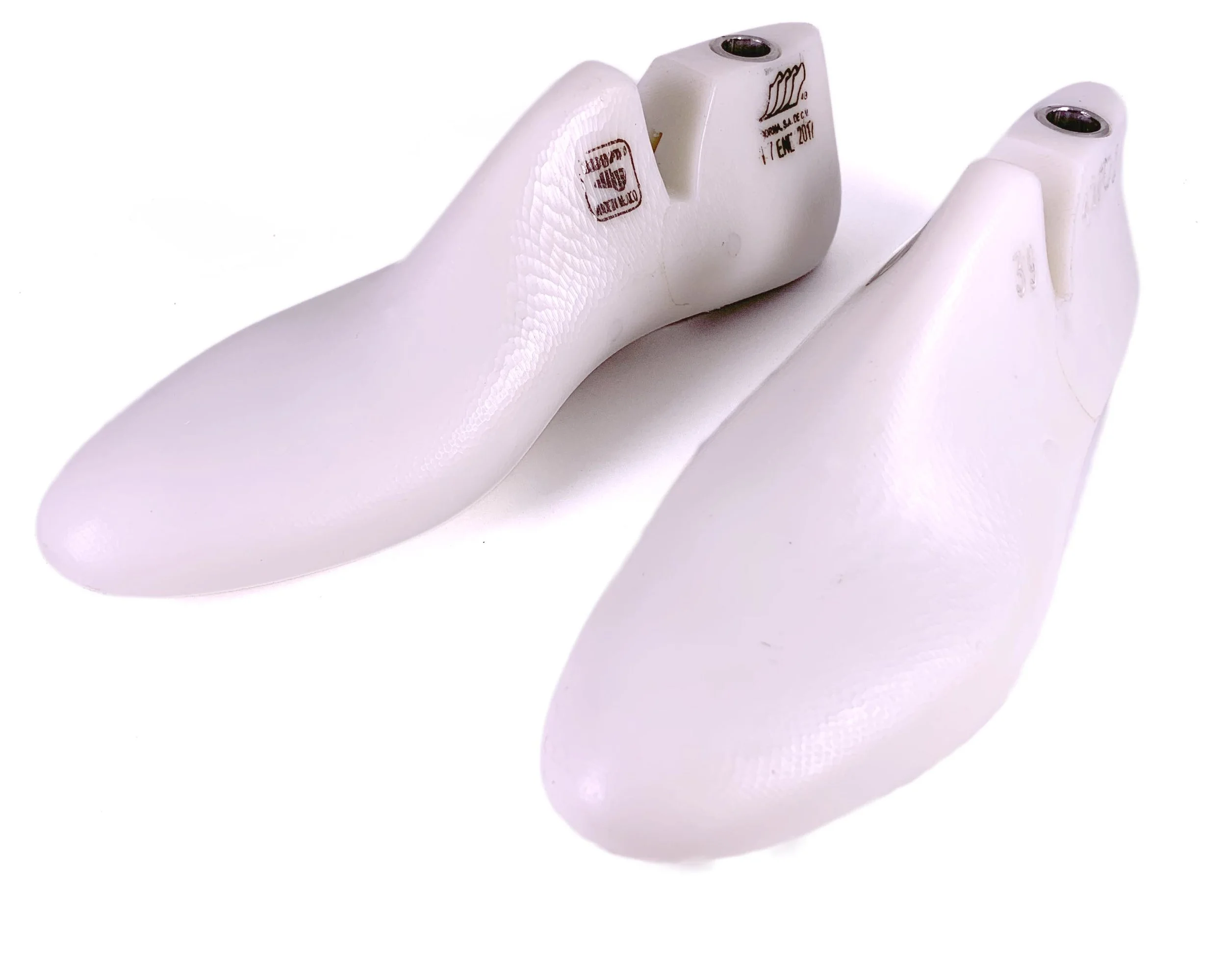 41701last rounded toe.jpg
