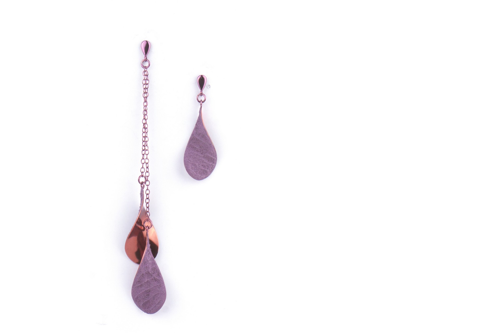 Kadi_Veesaar_Jewellery_Tinkle_Chain_earrings_maroon