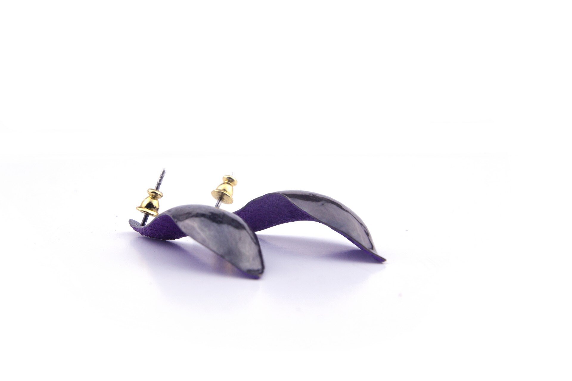 Stiletto earrings- dark fuchsia, patinated