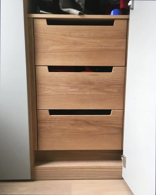 Built-in-Oak-wardrobes-Bristol.jpg
