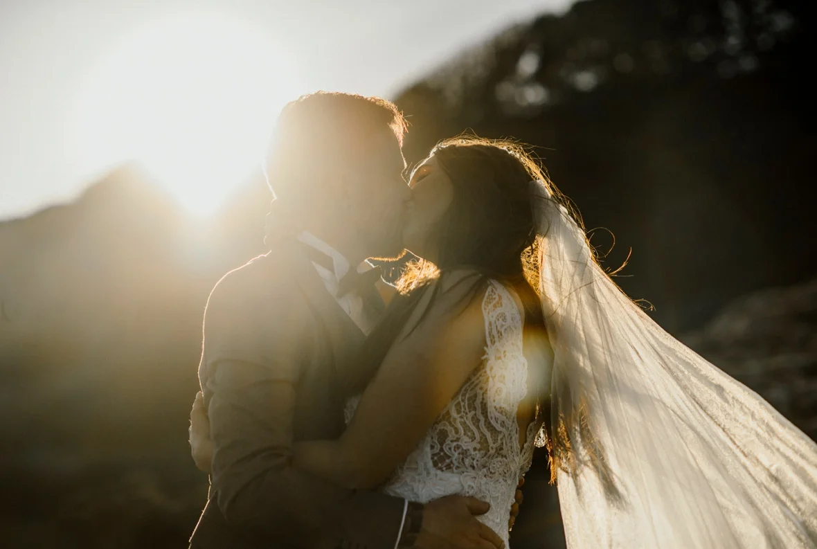 passionate kiss