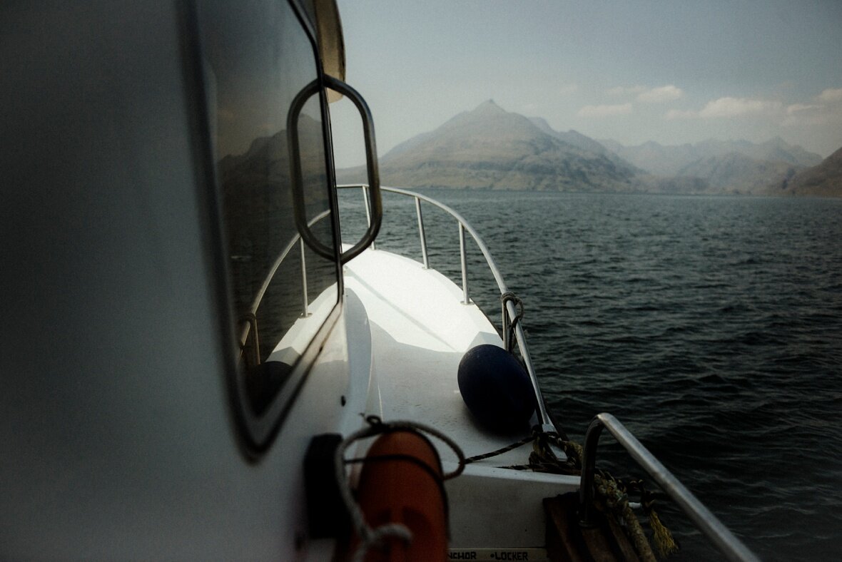 Isle of Skye elopement by boat