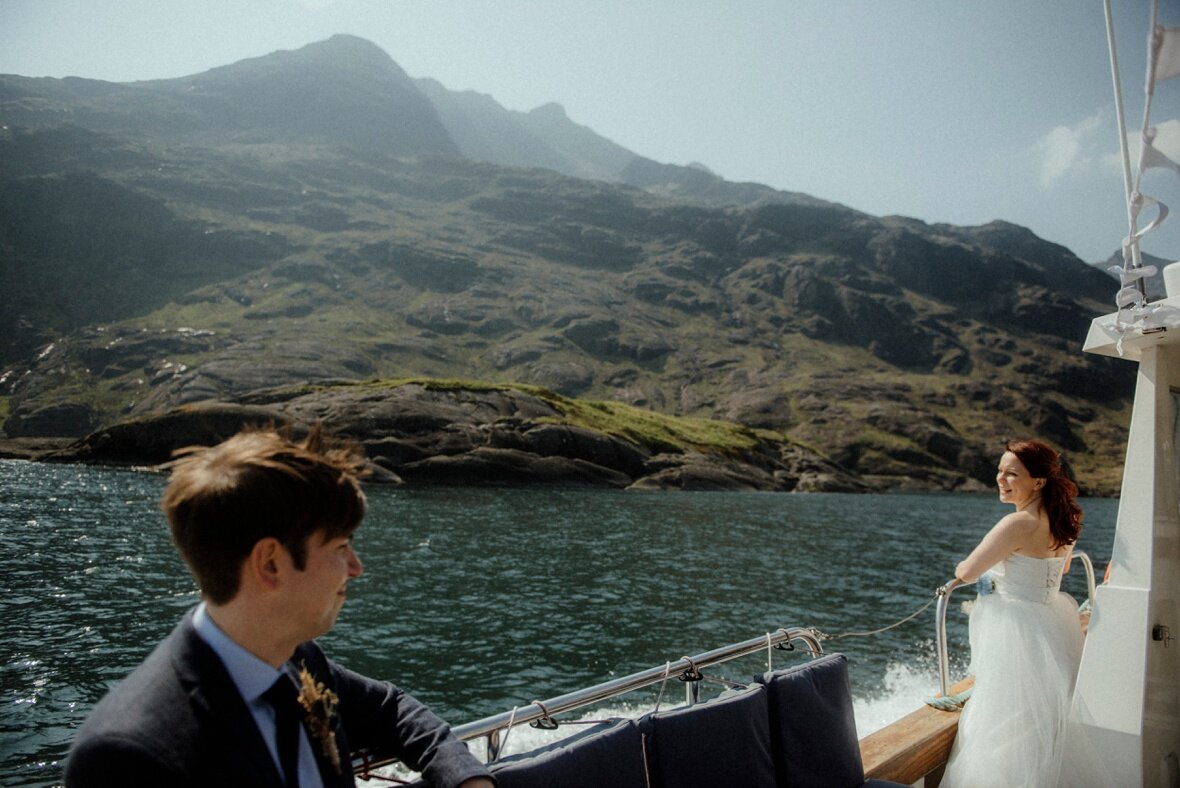 couple having elopement in Scotland