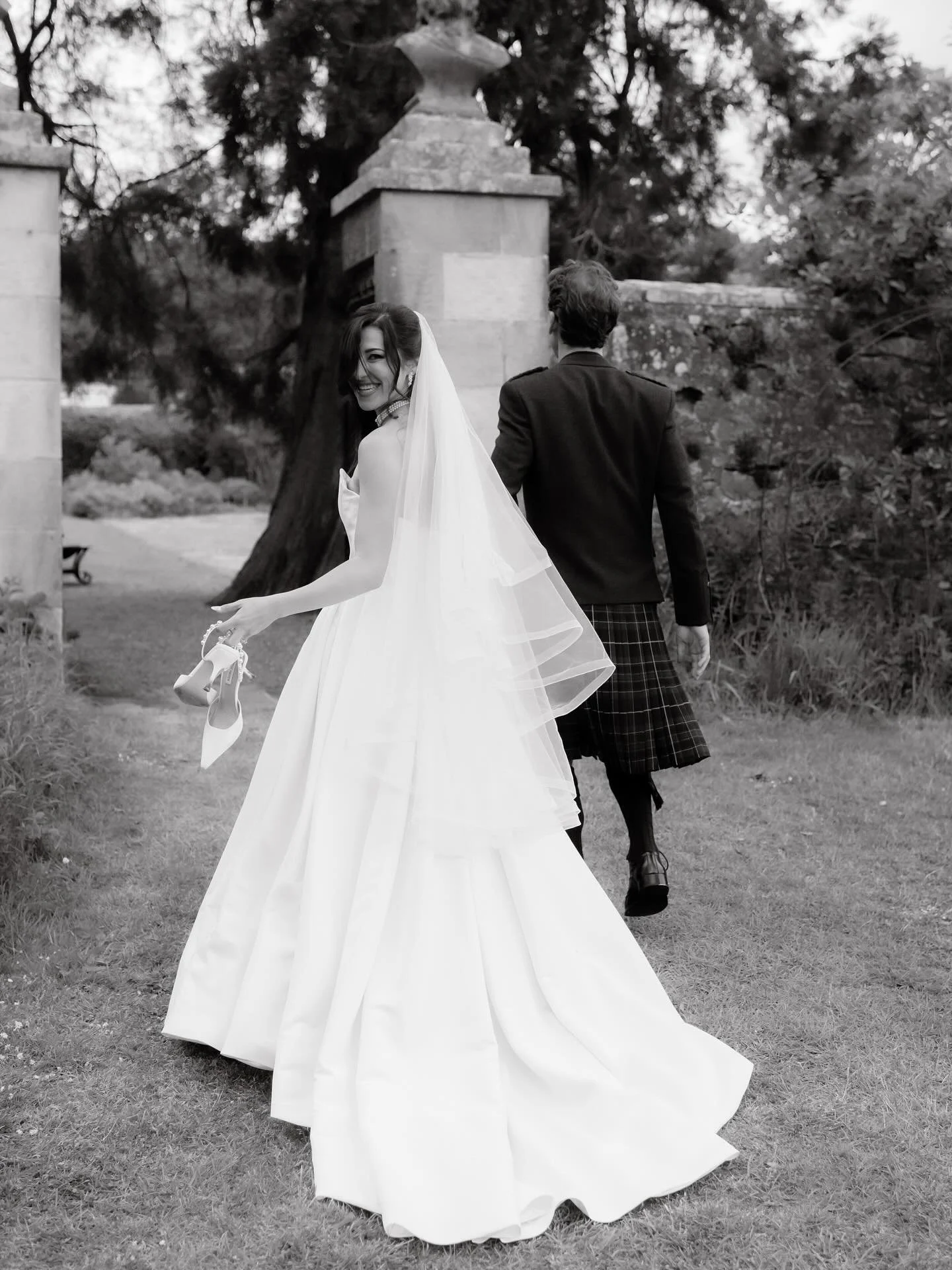 New blog with more photos from Paige and John, at Newhall Estate on my site. An absolute dream of a day. It was hot, then cold, Sun and rain, we all laughed, then cried&hellip; The best kind of day &mdash; slightly surreal, totally right. 

💕

Venue