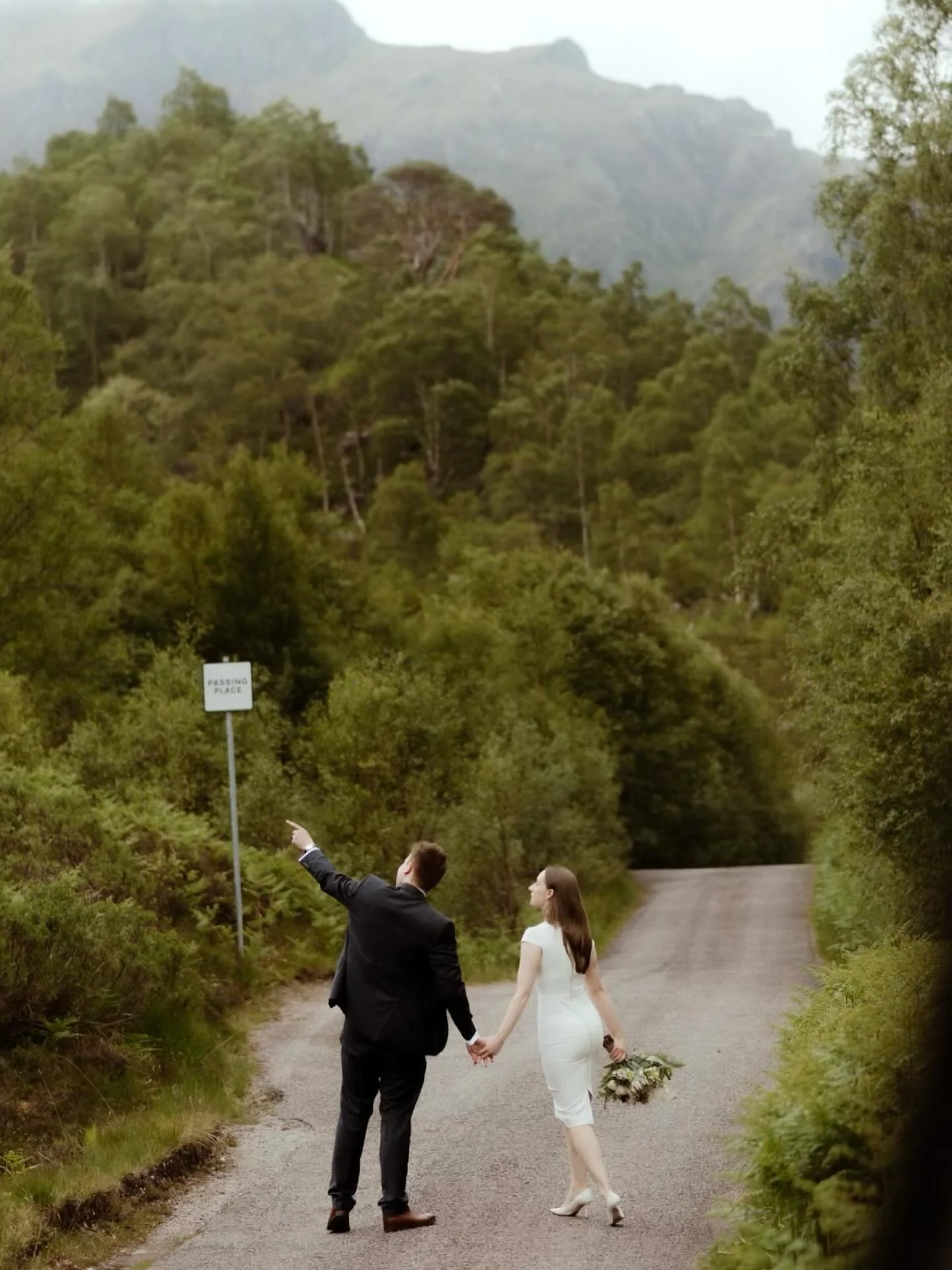 Elope to Scotland. Choose your own fairytale landscape 💕

#scottishelopement #scottishelopementphotographer #scotlandelopement #scotlandelopementphotographer #weddingphotographerscotland #weddingmoments #scottishlandscape #glennevis