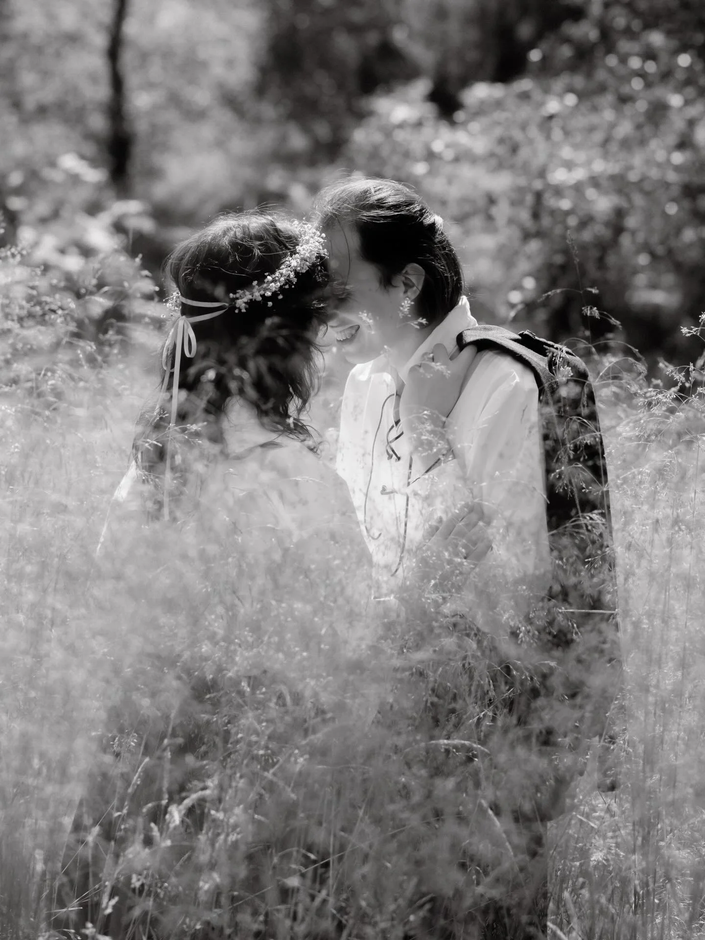 Here I sit beneath a tree. 
Heartbeat calm. 
Soul hums free. 
A. Weiland-Crosby

Abigail and Ali lost in nature on their little big day in the Cairngorms 💚

#cairngormsweddingphotographer #scotlandwedding #scotlandweddingphotography #outdoorweddings