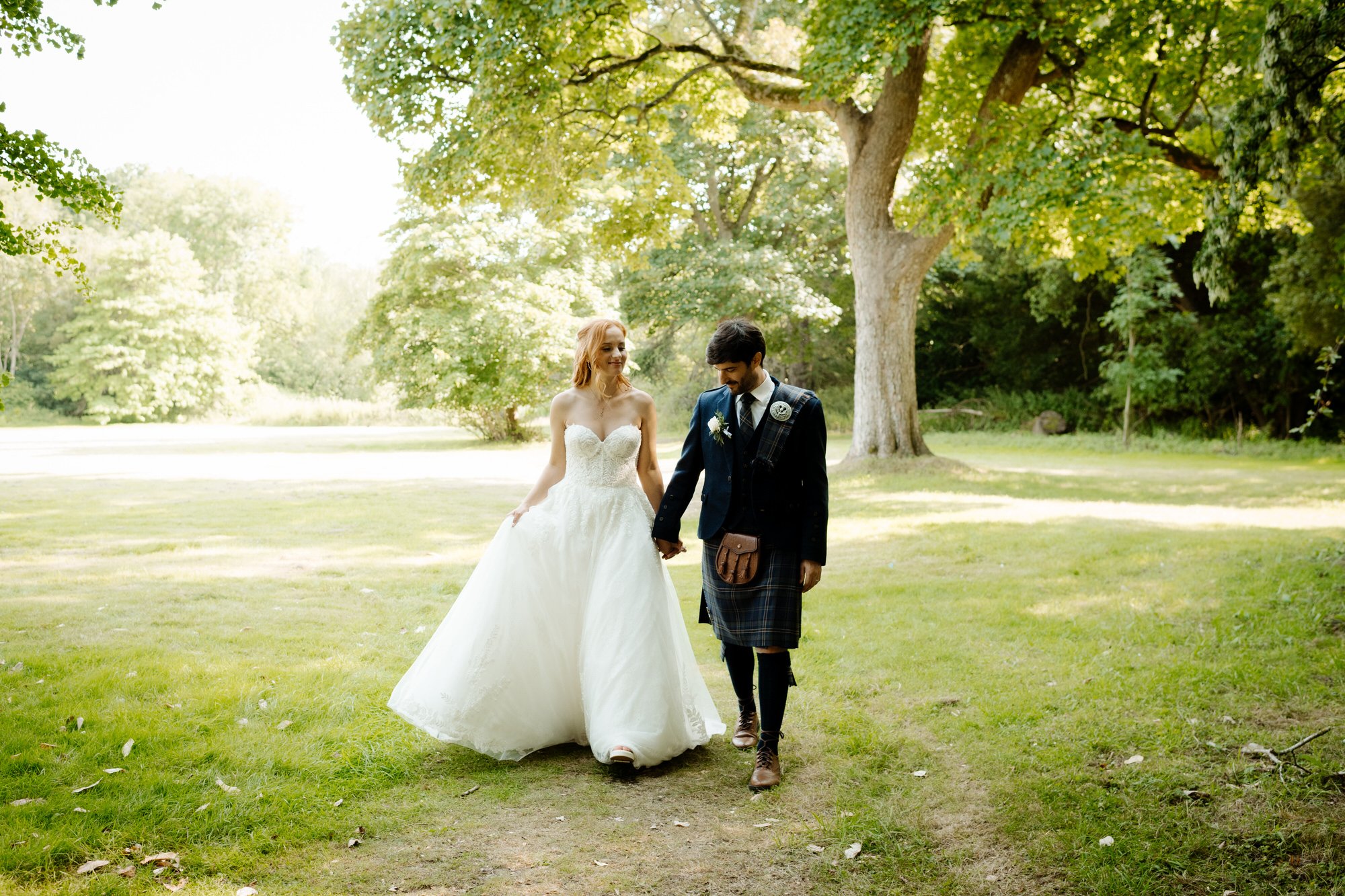wedding portraits bride and groom in Scotland