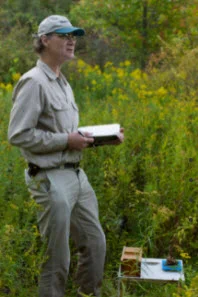 Dr. Tom D. Seeley.jpg