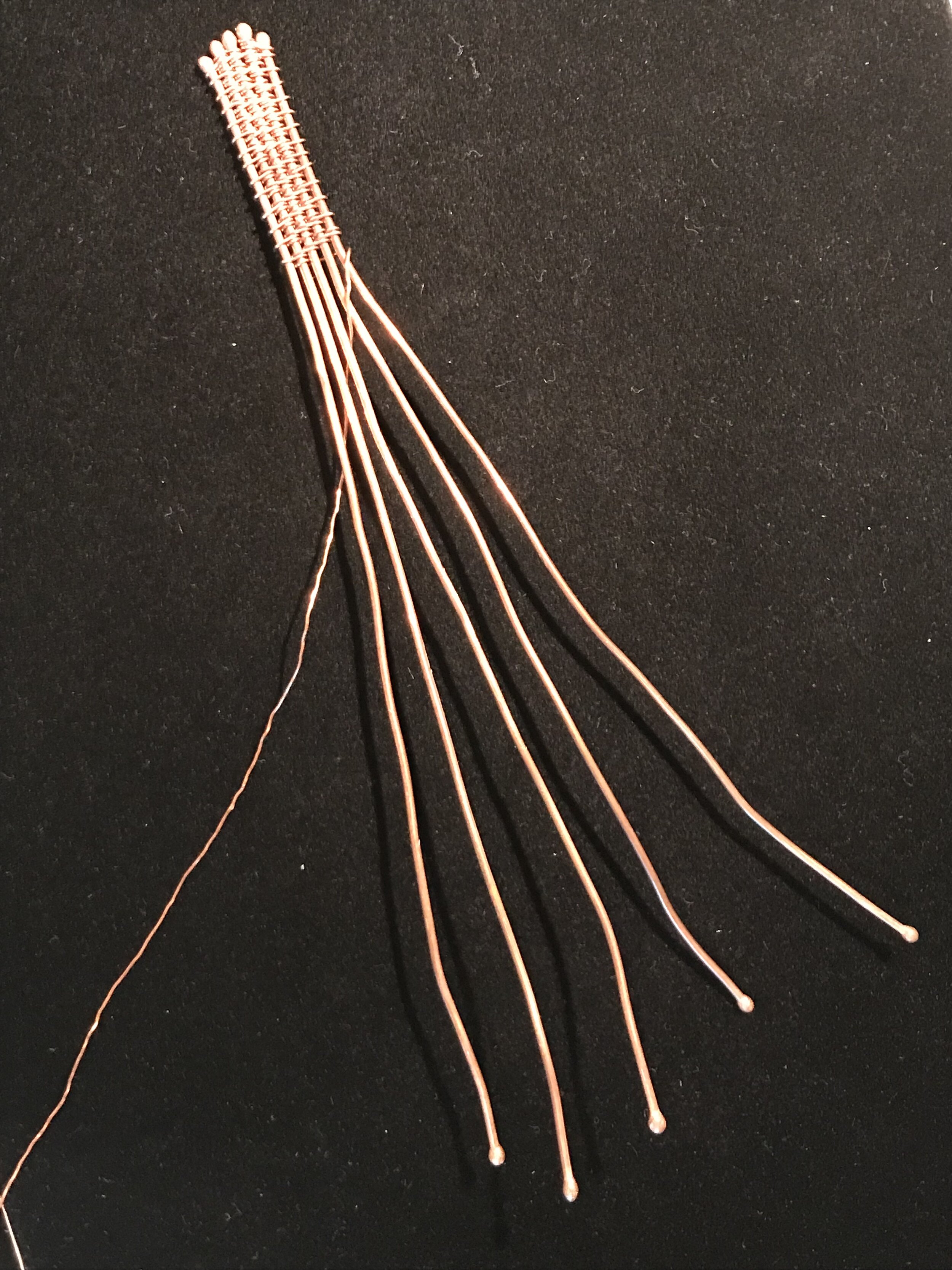 Fine wire is used to weave 