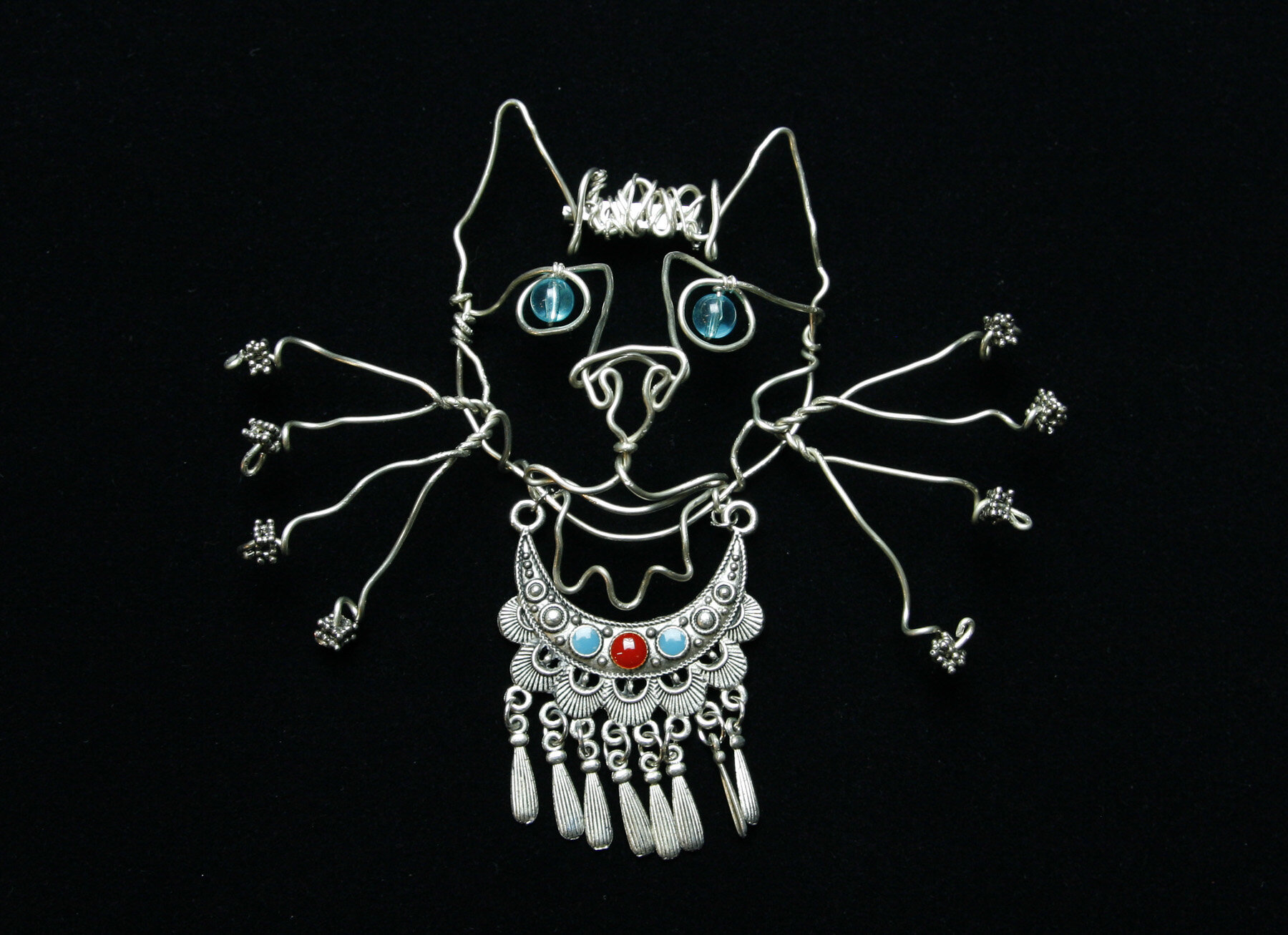 "Cat Brooch" by Judy Vienneau