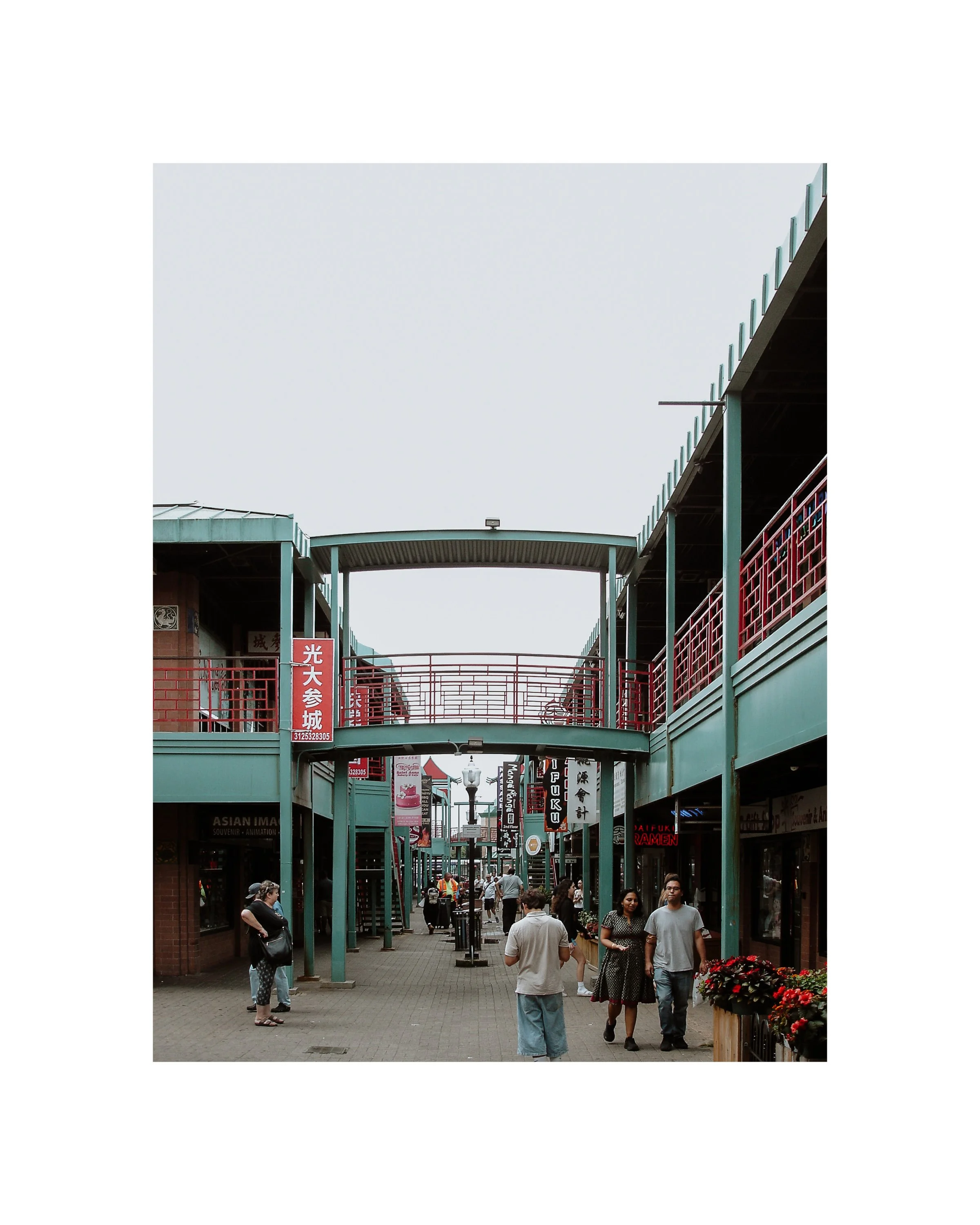 Sony 260805 Chinatown_2.jpg