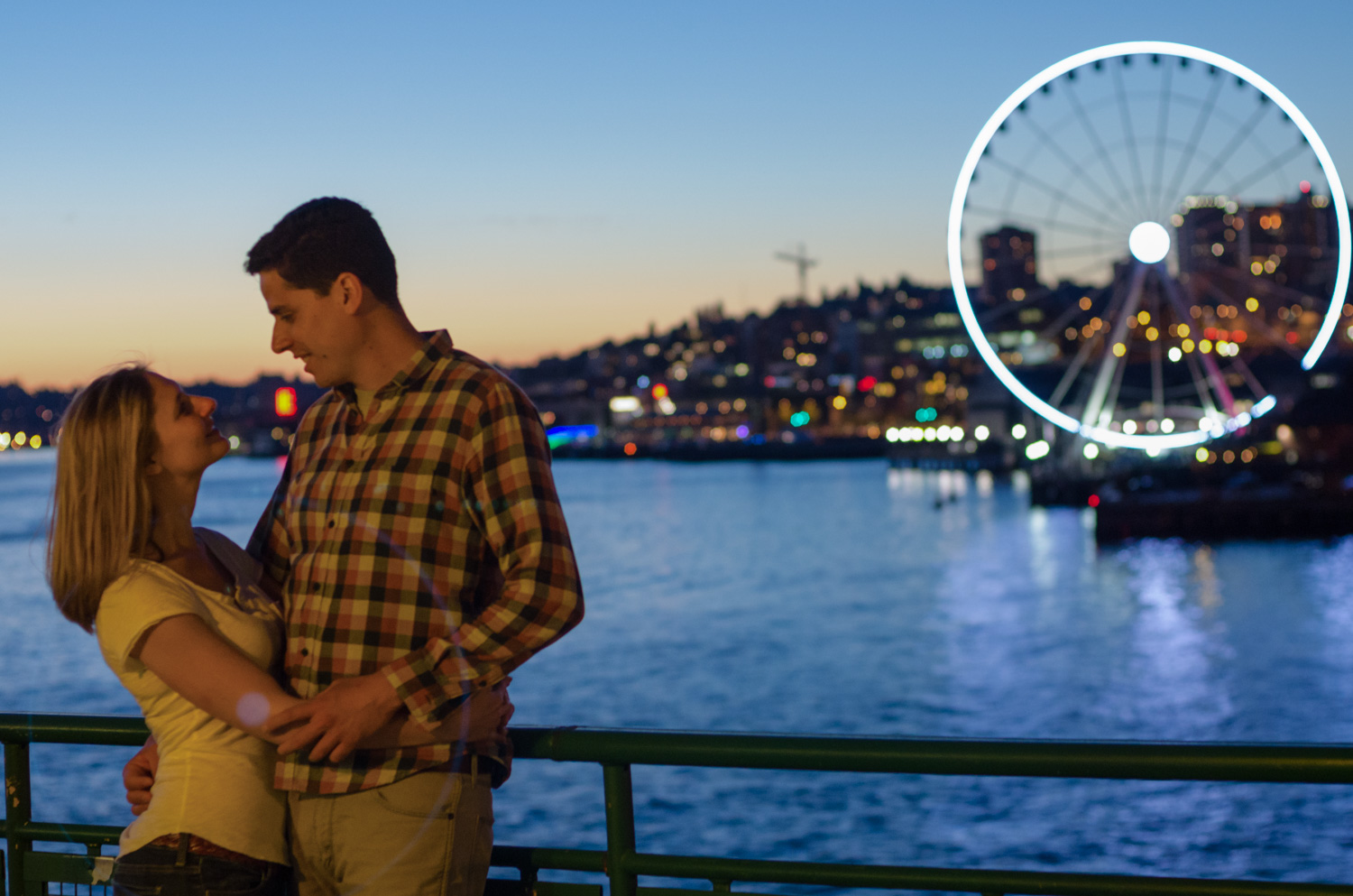 Seattle's Great Wheel engagement