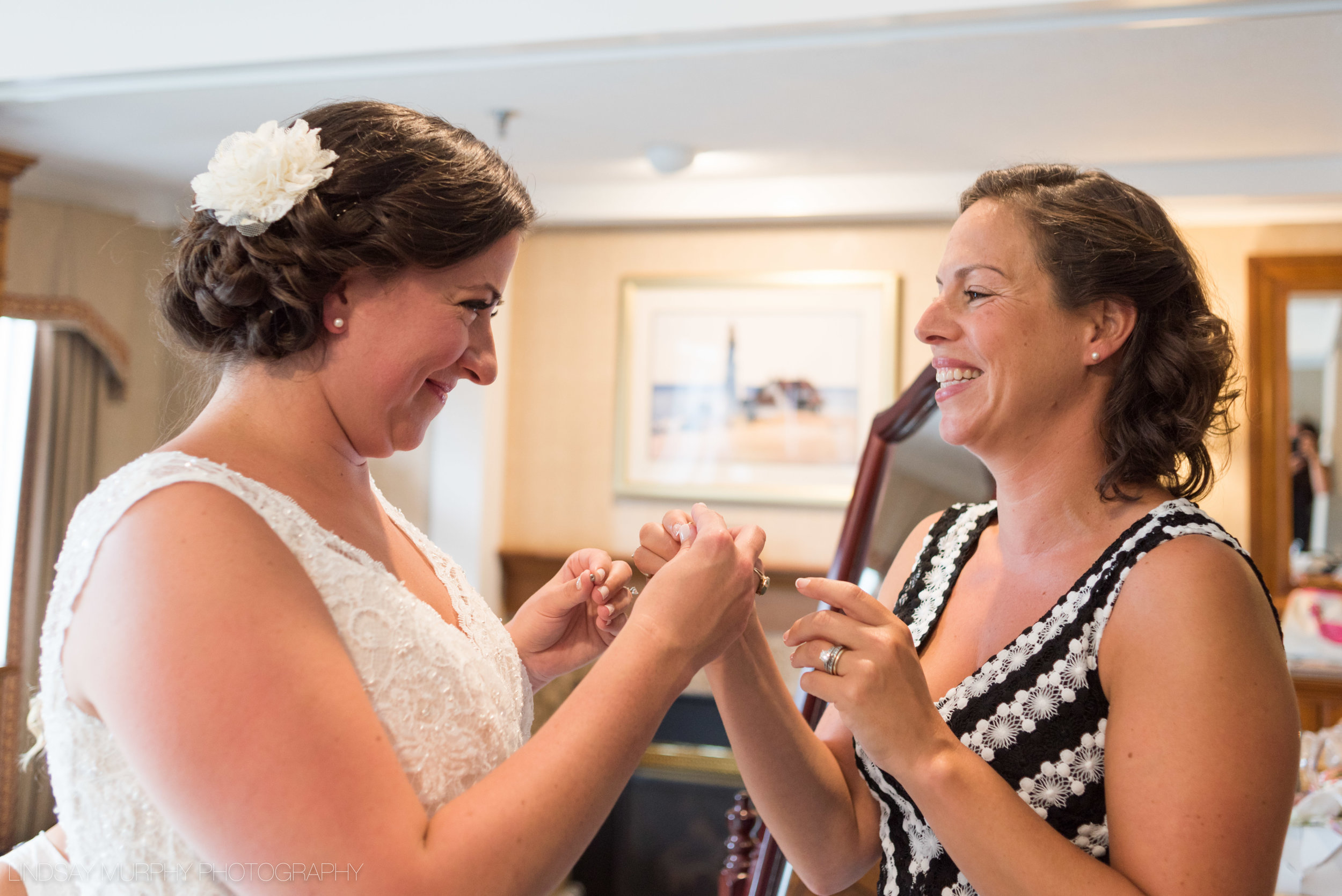 Ogunquit_Beach_Wedding-56.jpg