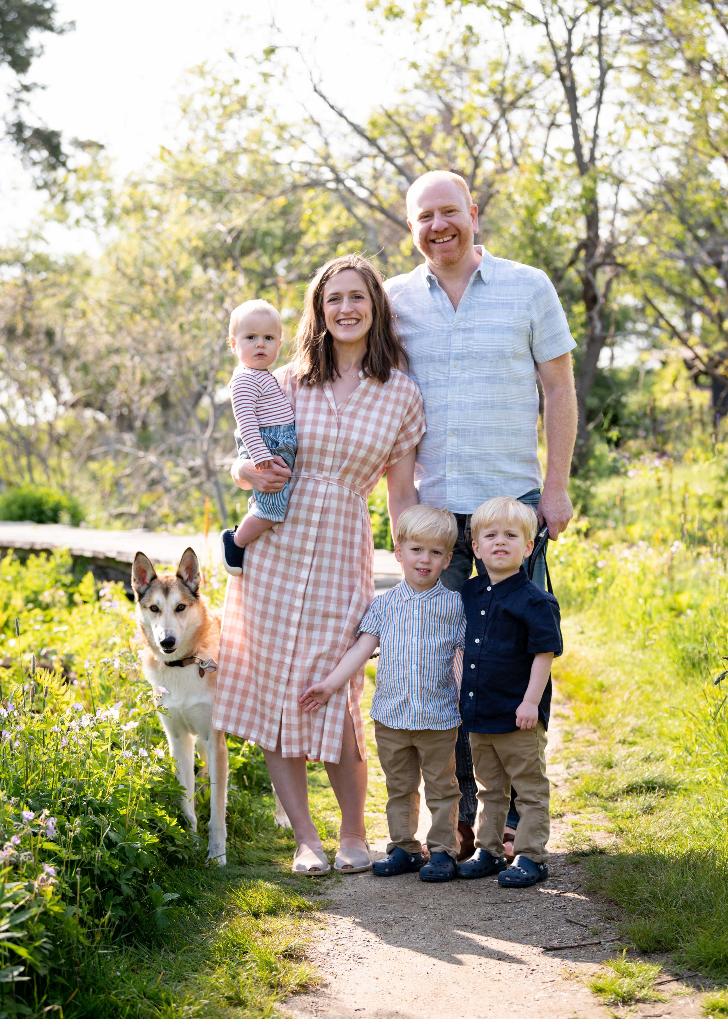 lindsay murphy photography | portland maine family photographer | cape elizabeth kettle cove family portrait.jpg