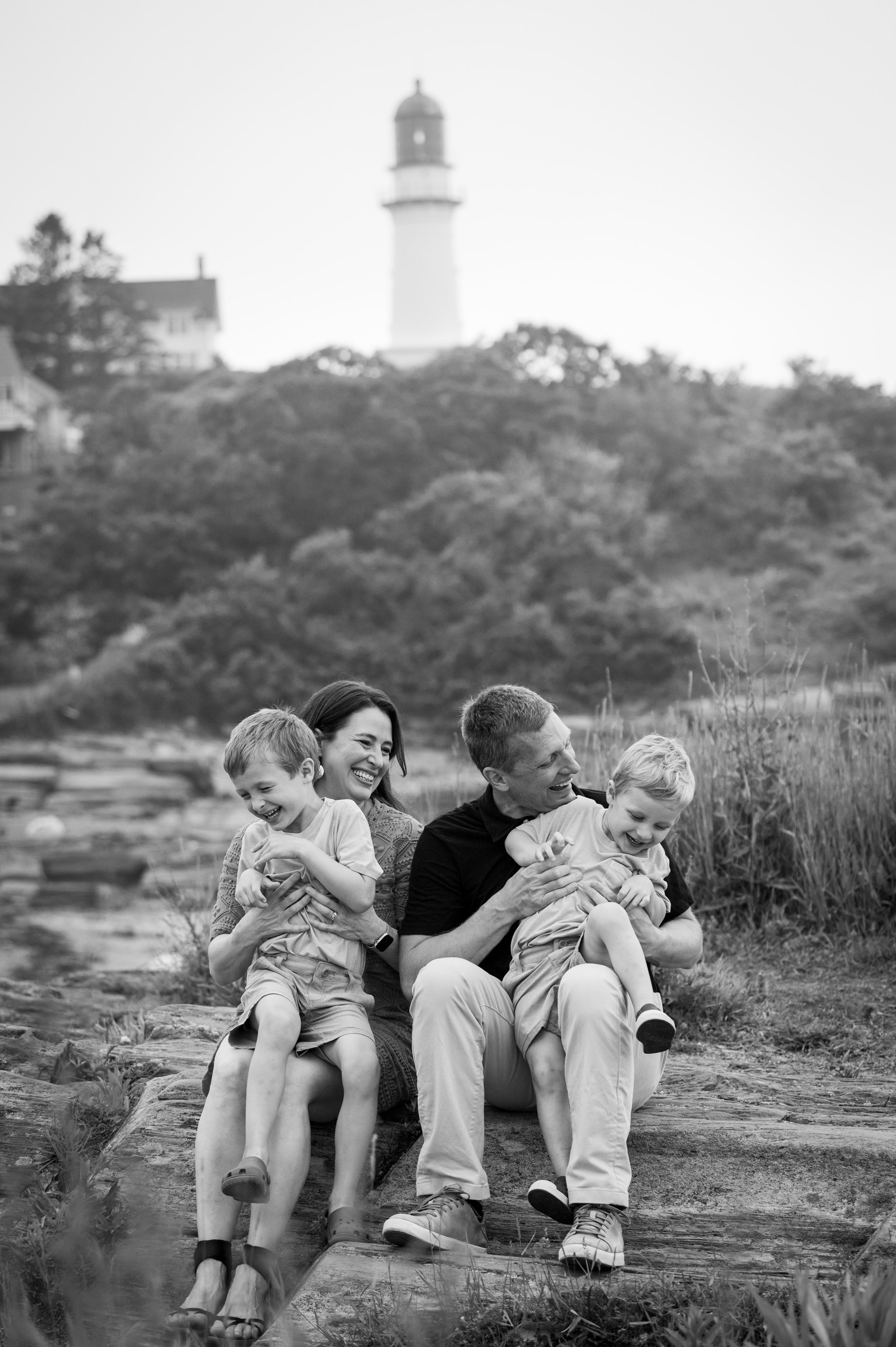 lindsay murphy photography | portland maine family photographer | cape elizabeth lighthouse family laughing.jpg