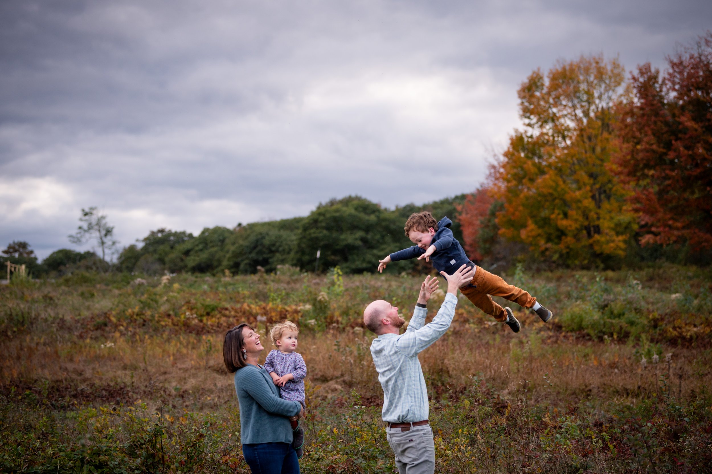 lindsay murphy photography | portland maine family photographer | fall wildflower field session.jpg