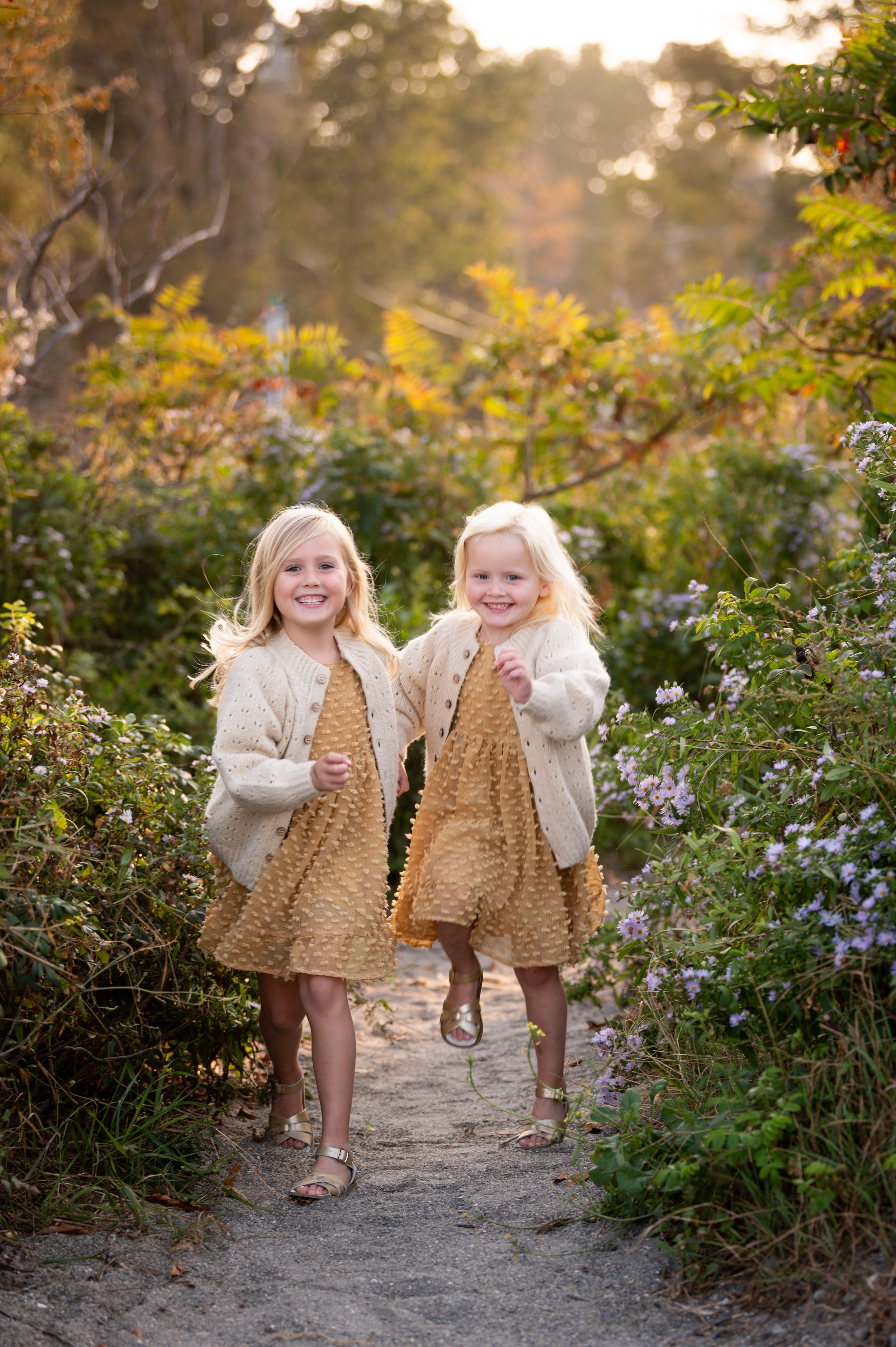 lindsay murphy photography | portland maine family photographer | cape elizabeth little girls skipping trundy point.jpg